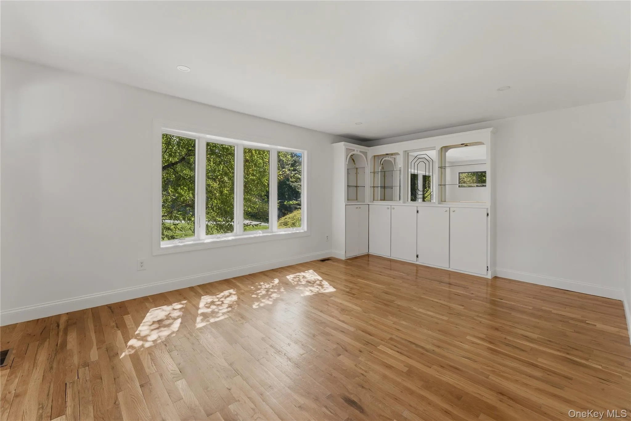 37 Pheasant Run Road, Mount Pleasant, NY, 4 Bedrooms Bedrooms, 9 Rooms Rooms,2 BathroomsBathrooms,Residential,For Rent,Pheasant Run,0,1053161 37 Pheasant Run Road, Mount Pleasant, NY, 4 Bedrooms Bedrooms, 9 Rooms Rooms,2 BathroomsBathrooms,Residential,For Rent,Pheasant Run,0,1053161