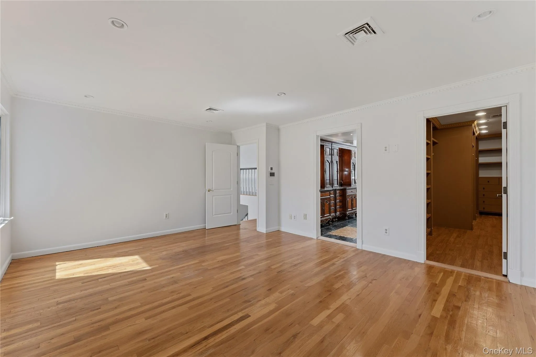 37 Pheasant Run Road, Mount Pleasant, NY, 4 Bedrooms Bedrooms, 9 Rooms Rooms,2 BathroomsBathrooms,Residential,For Rent,Pheasant Run,0,1053161 37 Pheasant Run Road, Mount Pleasant, NY, 4 Bedrooms Bedrooms, 9 Rooms Rooms,2 BathroomsBathrooms,Residential,For Rent,Pheasant Run,0,1053161