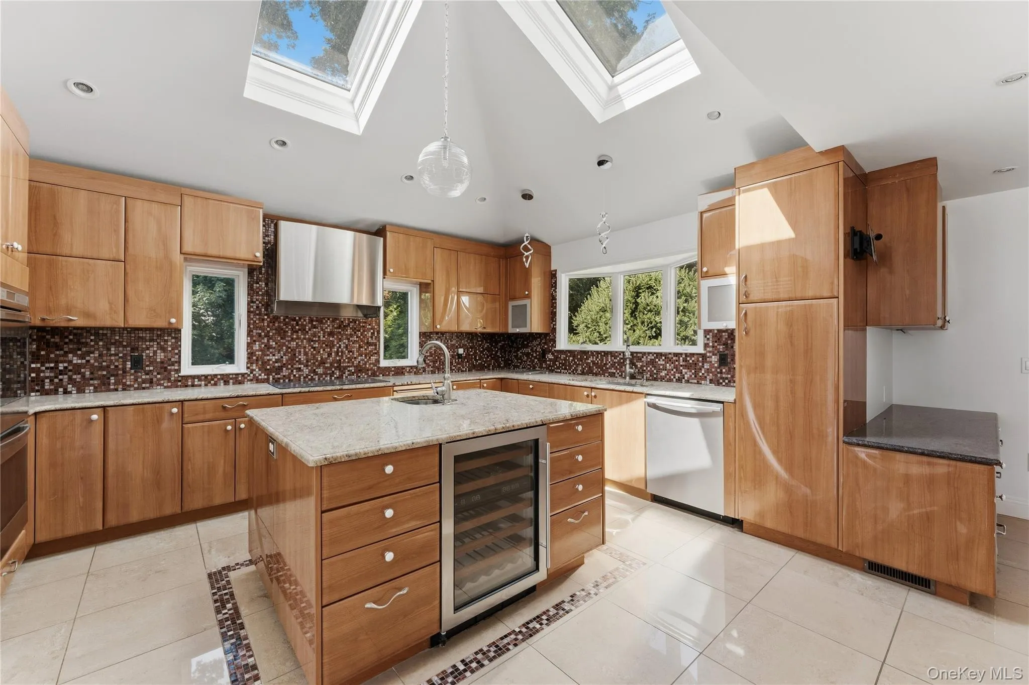 37 Pheasant Run Road, Mount Pleasant, NY, 4 Bedrooms Bedrooms, 9 Rooms Rooms,2 BathroomsBathrooms,Residential,For Rent,Pheasant Run,0,1053161 37 Pheasant Run Road, Mount Pleasant, NY, 4 Bedrooms Bedrooms, 9 Rooms Rooms,2 BathroomsBathrooms,Residential,For Rent,Pheasant Run,0,1053161