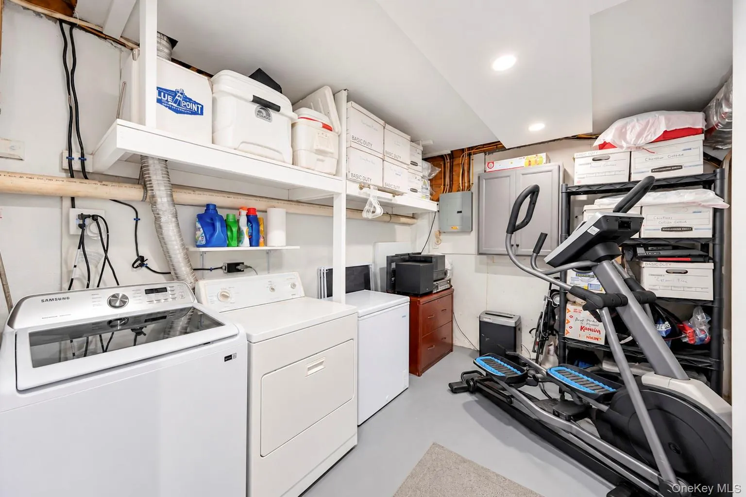 2 Adams Commons, Brookhaven, NY, 3 Bedrooms Bedrooms, 7 Rooms Rooms,2 BathroomsBathrooms,Residential,For Rent,Adams,0,1053162 2 Adams Commons, Brookhaven, NY, 3 Bedrooms Bedrooms, 7 Rooms Rooms,2 BathroomsBathrooms,Residential,For Rent,Adams,0,1053162