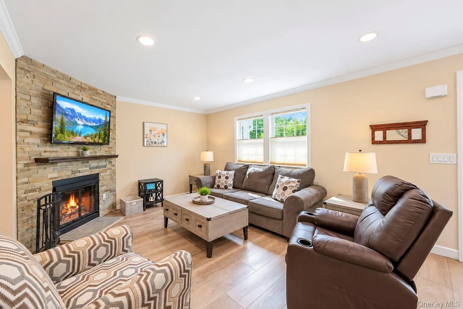 2 Adams Commons, Brookhaven, NY, 3 Bedrooms Bedrooms, 7 Rooms Rooms,2 BathroomsBathrooms,Residential,For Rent,Adams,0,1053162 2 Adams Commons, Brookhaven, NY, 3 Bedrooms Bedrooms, 7 Rooms Rooms,2 BathroomsBathrooms,Residential,For Rent,Adams,0,1053162