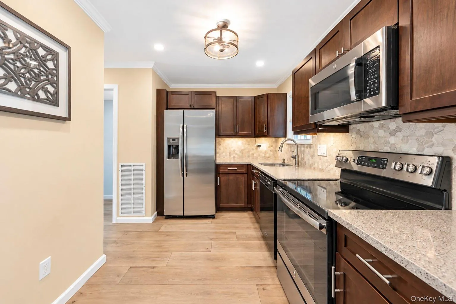 2 Adams Commons, Brookhaven, NY, 3 Bedrooms Bedrooms, 7 Rooms Rooms,2 BathroomsBathrooms,Residential,For Rent,Adams,0,1053162 2 Adams Commons, Brookhaven, NY, 3 Bedrooms Bedrooms, 7 Rooms Rooms,2 BathroomsBathrooms,Residential,For Rent,Adams,0,1053162