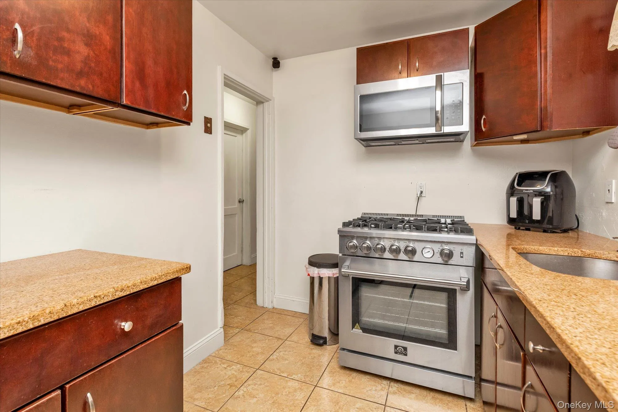 12 Kingston Street, Hempstead, NY, 3 Bedrooms Bedrooms, 6 Rooms Rooms,1 BathroomBathrooms,Residential,For Rent,Kingston,0,1053164 12 Kingston Street, Hempstead, NY, 3 Bedrooms Bedrooms, 6 Rooms Rooms,1 BathroomBathrooms,Residential,For Rent,Kingston,0,1053164