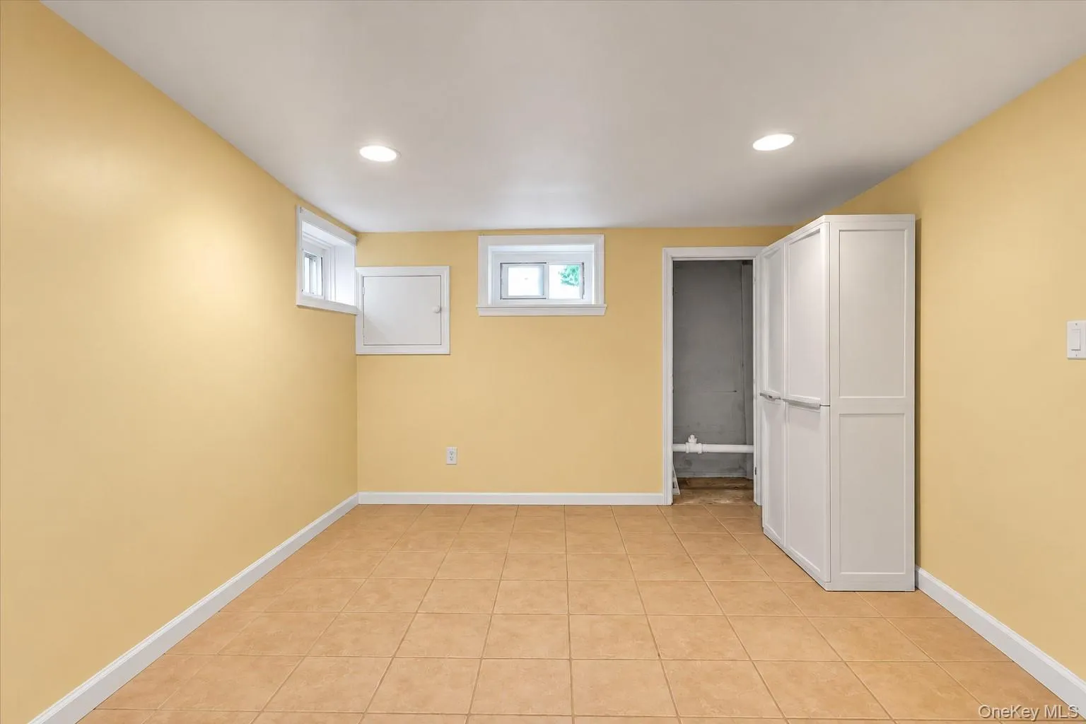 12 Kingston Street, Hempstead, NY, 3 Bedrooms Bedrooms, 6 Rooms Rooms,1 BathroomBathrooms,Residential,For Rent,Kingston,0,1053164 12 Kingston Street, Hempstead, NY, 3 Bedrooms Bedrooms, 6 Rooms Rooms,1 BathroomBathrooms,Residential,For Rent,Kingston,0,1053164