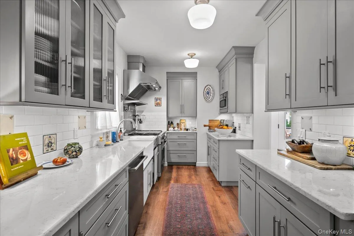 42 2nd Avenue, Orangetown, NY, 3 Bedrooms Bedrooms, 7 Rooms Rooms,1 BathroomBathrooms,Residential,For Rent,2nd,0,1053167 42 2nd Avenue, Orangetown, NY, 3 Bedrooms Bedrooms, 7 Rooms Rooms,1 BathroomBathrooms,Residential,For Rent,2nd,0,1053167