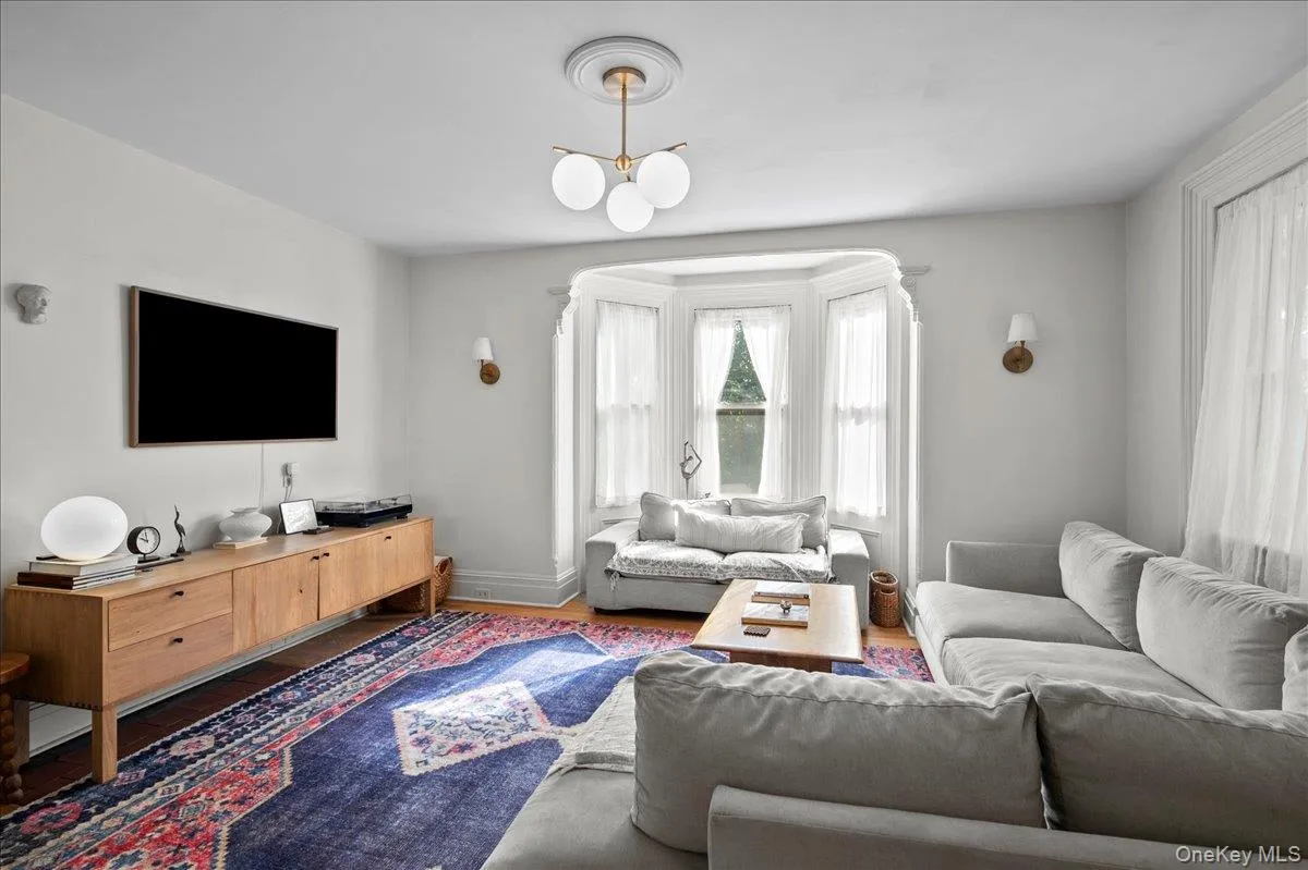 42 2nd Avenue, Orangetown, NY, 3 Bedrooms Bedrooms, 7 Rooms Rooms,1 BathroomBathrooms,Residential,For Rent,2nd,0,1053167 42 2nd Avenue, Orangetown, NY, 3 Bedrooms Bedrooms, 7 Rooms Rooms,1 BathroomBathrooms,Residential,For Rent,2nd,0,1053167