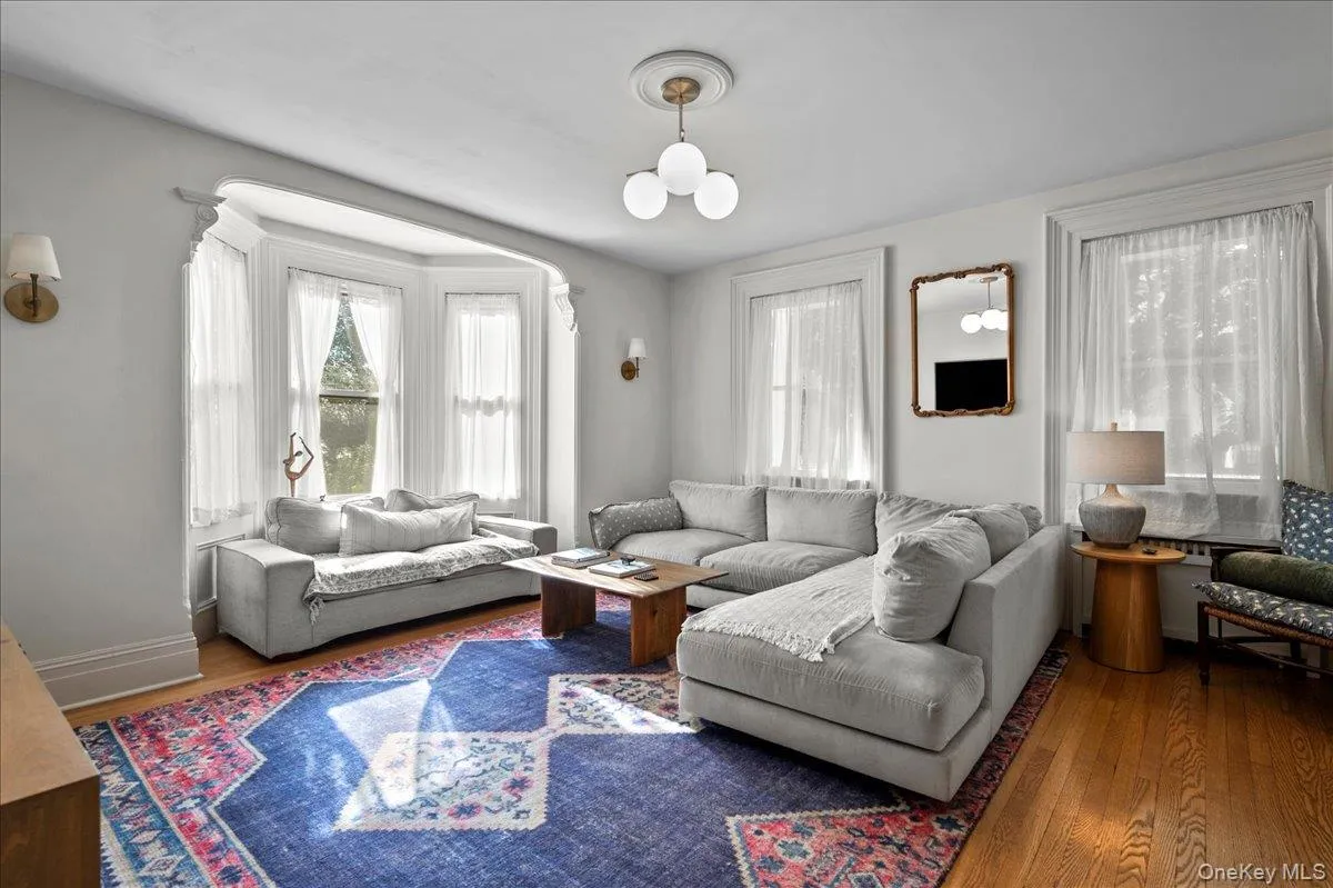 42 2nd Avenue, Orangetown, NY, 3 Bedrooms Bedrooms, 7 Rooms Rooms,1 BathroomBathrooms,Residential,For Rent,2nd,0,1053167 42 2nd Avenue, Orangetown, NY, 3 Bedrooms Bedrooms, 7 Rooms Rooms,1 BathroomBathrooms,Residential,For Rent,2nd,0,1053167