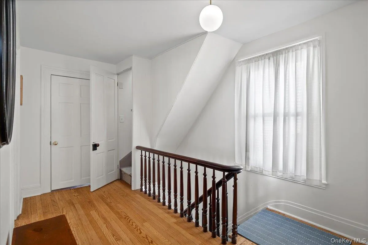 42 2nd Avenue, Orangetown, NY, 3 Bedrooms Bedrooms, 7 Rooms Rooms,1 BathroomBathrooms,Residential,For Rent,2nd,0,1053167 42 2nd Avenue, Orangetown, NY, 3 Bedrooms Bedrooms, 7 Rooms Rooms,1 BathroomBathrooms,Residential,For Rent,2nd,0,1053167