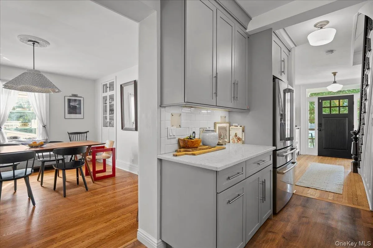 42 2nd Avenue, Orangetown, NY, 3 Bedrooms Bedrooms, 7 Rooms Rooms,1 BathroomBathrooms,Residential,For Rent,2nd,0,1053167 42 2nd Avenue, Orangetown, NY, 3 Bedrooms Bedrooms, 7 Rooms Rooms,1 BathroomBathrooms,Residential,For Rent,2nd,0,1053167