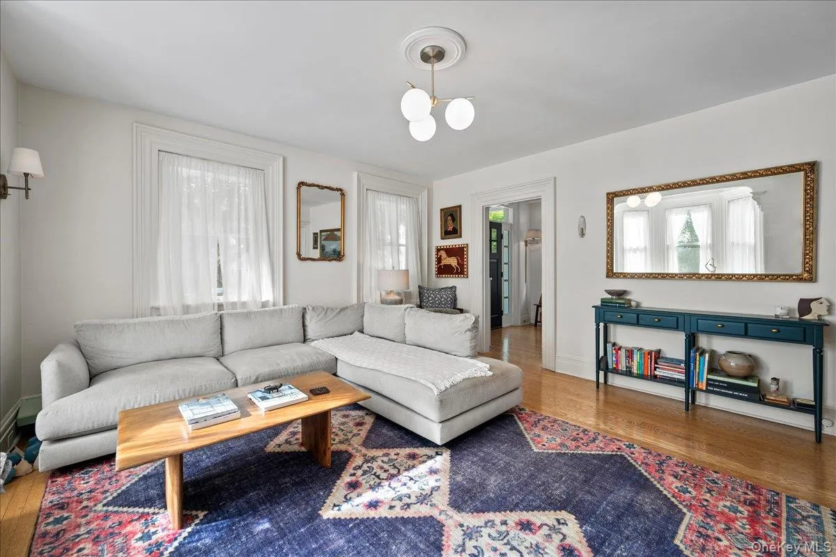 42 2nd Avenue, Orangetown, NY, 3 Bedrooms Bedrooms, 7 Rooms Rooms,1 BathroomBathrooms,Residential,For Rent,2nd,0,1053167 42 2nd Avenue, Orangetown, NY, 3 Bedrooms Bedrooms, 7 Rooms Rooms,1 BathroomBathrooms,Residential,For Rent,2nd,0,1053167