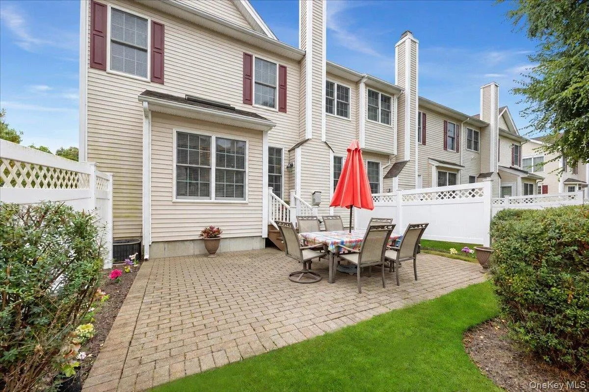 12 Sassinoro Boulevard, Cortlandt, NY, 3 Bedrooms Bedrooms, 7 Rooms Rooms,2 BathroomsBathrooms,Residential,For Rent,Sassinoro,0,1053168 12 Sassinoro Boulevard, Cortlandt, NY, 3 Bedrooms Bedrooms, 7 Rooms Rooms,2 BathroomsBathrooms,Residential,For Rent,Sassinoro,0,1053168