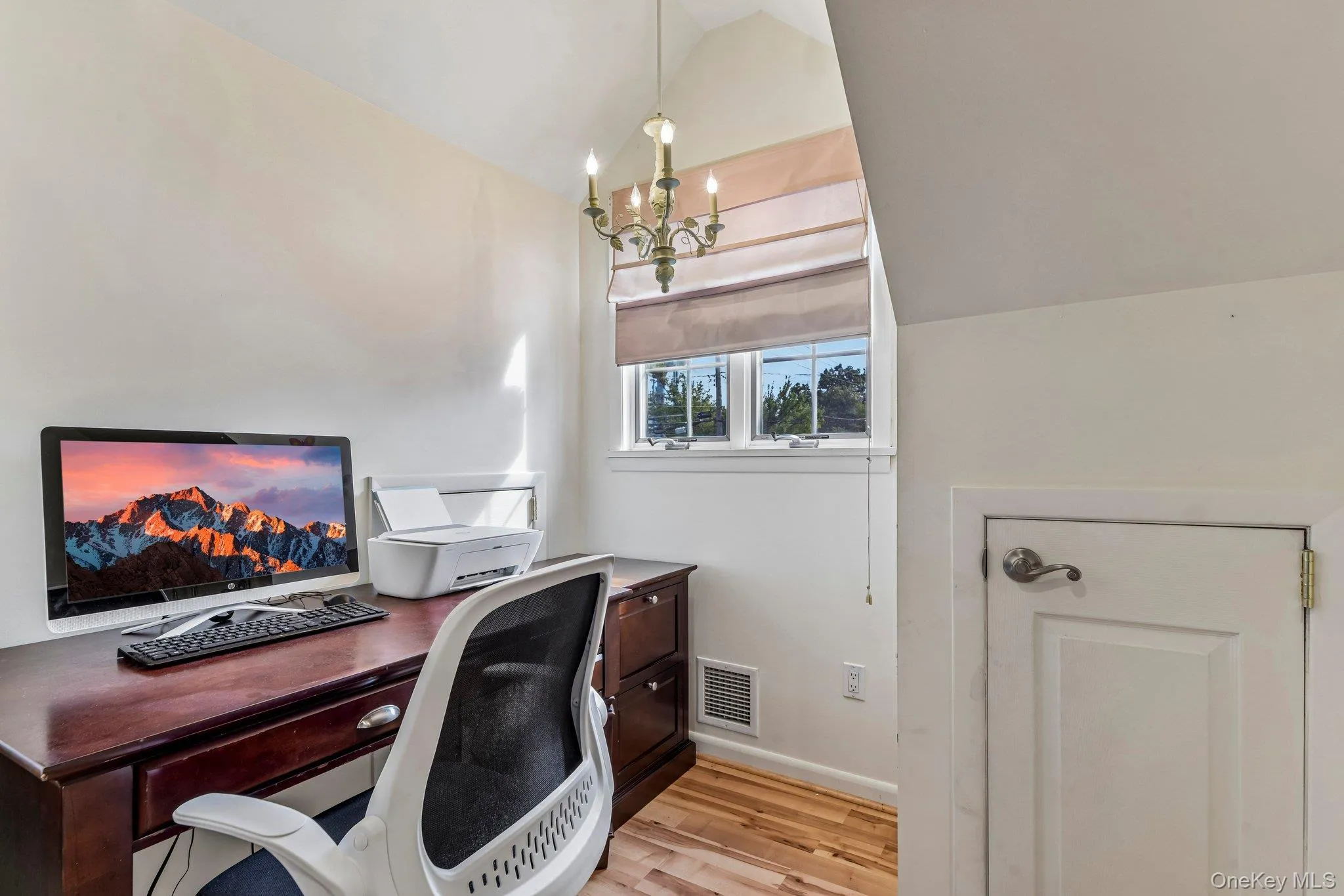 99 Harmony Drive, Oyster Bay, NY, 3 Bedrooms Bedrooms, 7 Rooms Rooms,2 BathroomsBathrooms,Residential,For Rent,Harmony,0,1053169 99 Harmony Drive, Oyster Bay, NY, 3 Bedrooms Bedrooms, 7 Rooms Rooms,2 BathroomsBathrooms,Residential,For Rent,Harmony,0,1053169