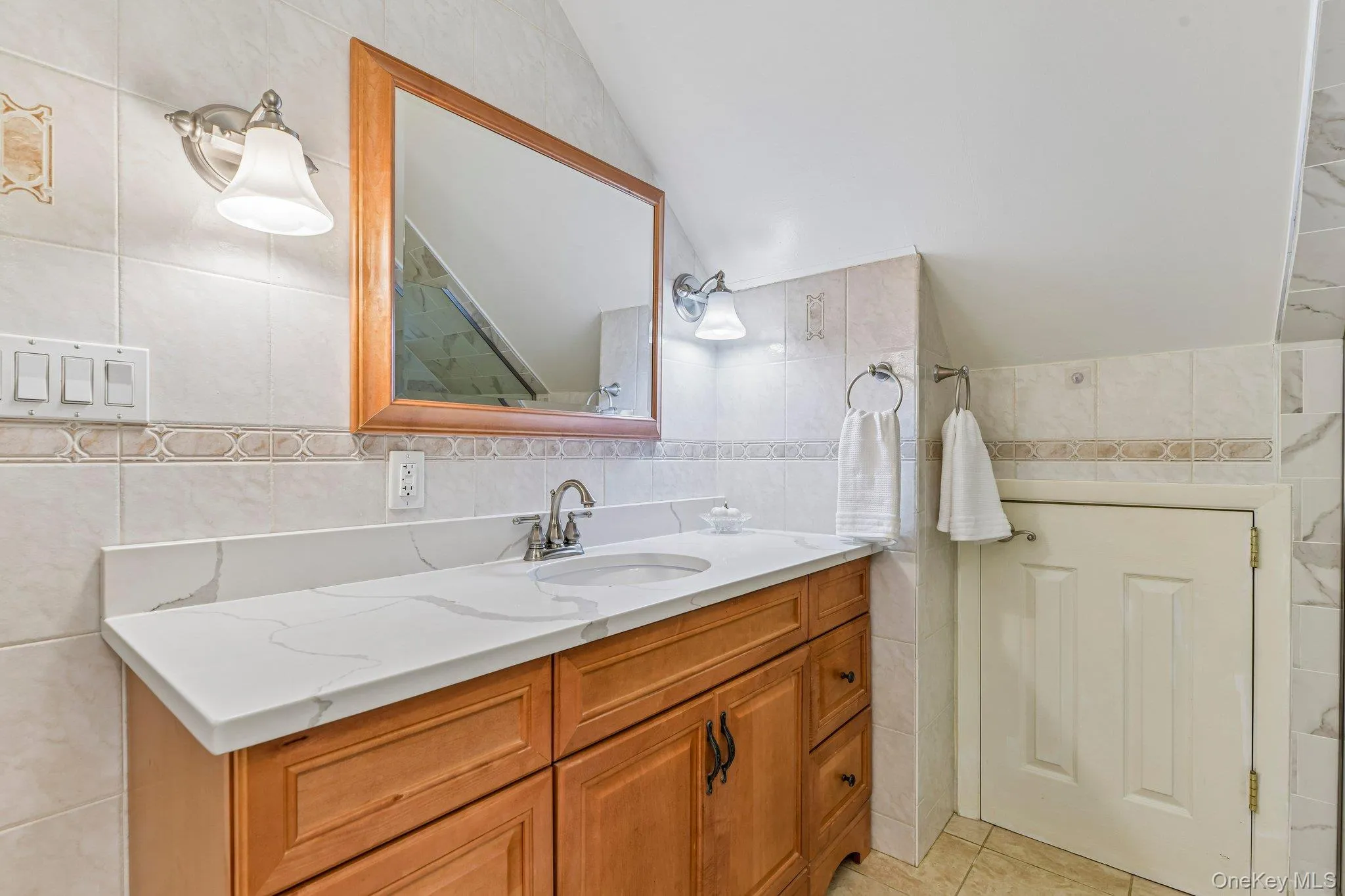 99 Harmony Drive, Oyster Bay, NY, 3 Bedrooms Bedrooms, 7 Rooms Rooms,2 BathroomsBathrooms,Residential,For Rent,Harmony,0,1053169 99 Harmony Drive, Oyster Bay, NY, 3 Bedrooms Bedrooms, 7 Rooms Rooms,2 BathroomsBathrooms,Residential,For Rent,Harmony,0,1053169