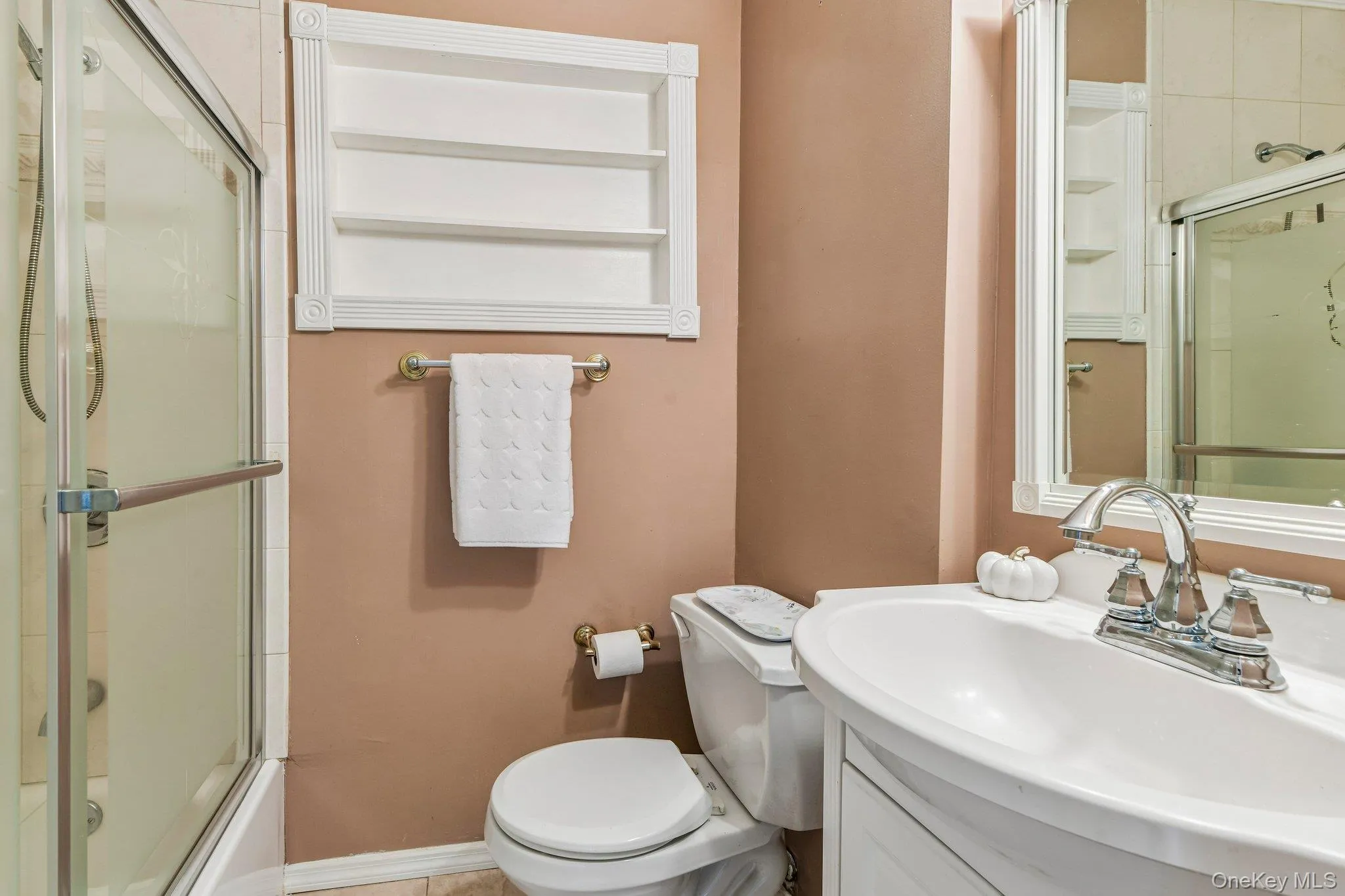 99 Harmony Drive, Oyster Bay, NY, 3 Bedrooms Bedrooms, 7 Rooms Rooms,2 BathroomsBathrooms,Residential,For Rent,Harmony,0,1053169 99 Harmony Drive, Oyster Bay, NY, 3 Bedrooms Bedrooms, 7 Rooms Rooms,2 BathroomsBathrooms,Residential,For Rent,Harmony,0,1053169