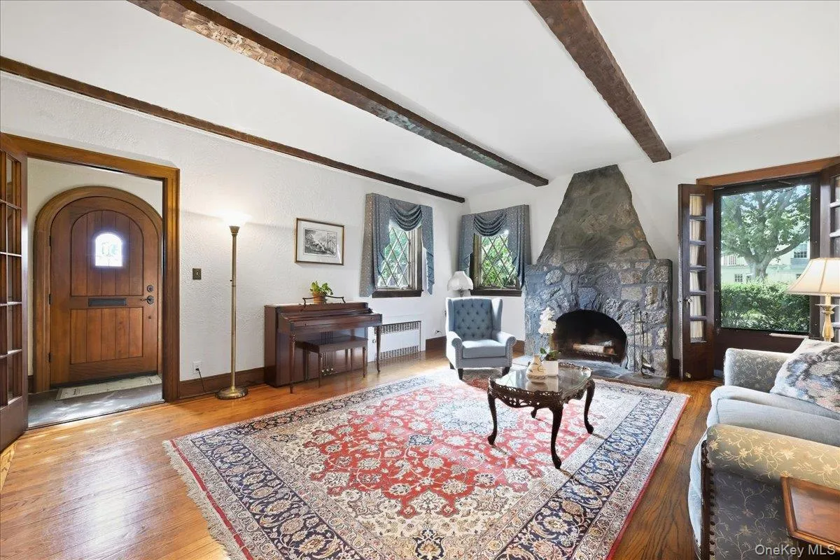 119 Somerset Avenue, Hempstead, NY, 4 Bedrooms Bedrooms, 8 Rooms Rooms,2 BathroomsBathrooms,Residential,For Rent,Somerset,0,1053170 119 Somerset Avenue, Hempstead, NY, 4 Bedrooms Bedrooms, 8 Rooms Rooms,2 BathroomsBathrooms,Residential,For Rent,Somerset,0,1053170
