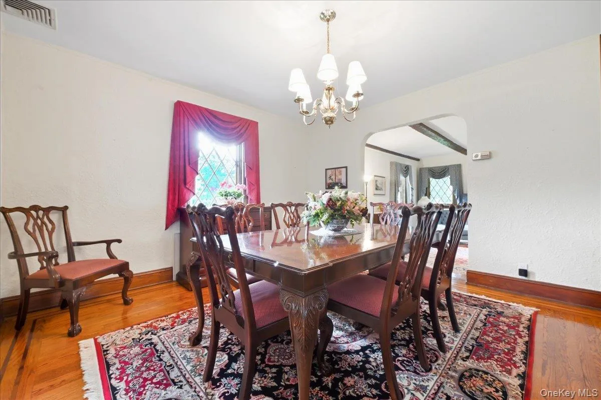 119 Somerset Avenue, Hempstead, NY, 4 Bedrooms Bedrooms, 8 Rooms Rooms,2 BathroomsBathrooms,Residential,For Rent,Somerset,0,1053170 119 Somerset Avenue, Hempstead, NY, 4 Bedrooms Bedrooms, 8 Rooms Rooms,2 BathroomsBathrooms,Residential,For Rent,Somerset,0,1053170