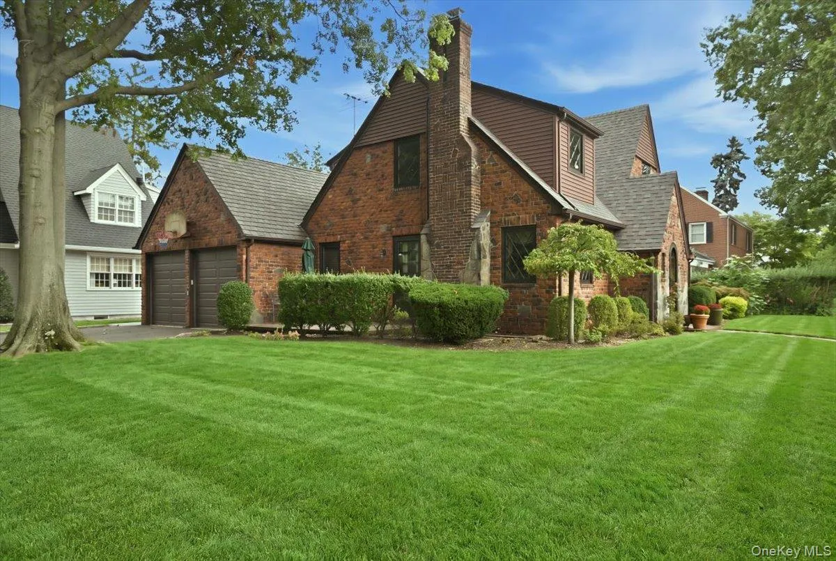 2 car garage 2 car garage