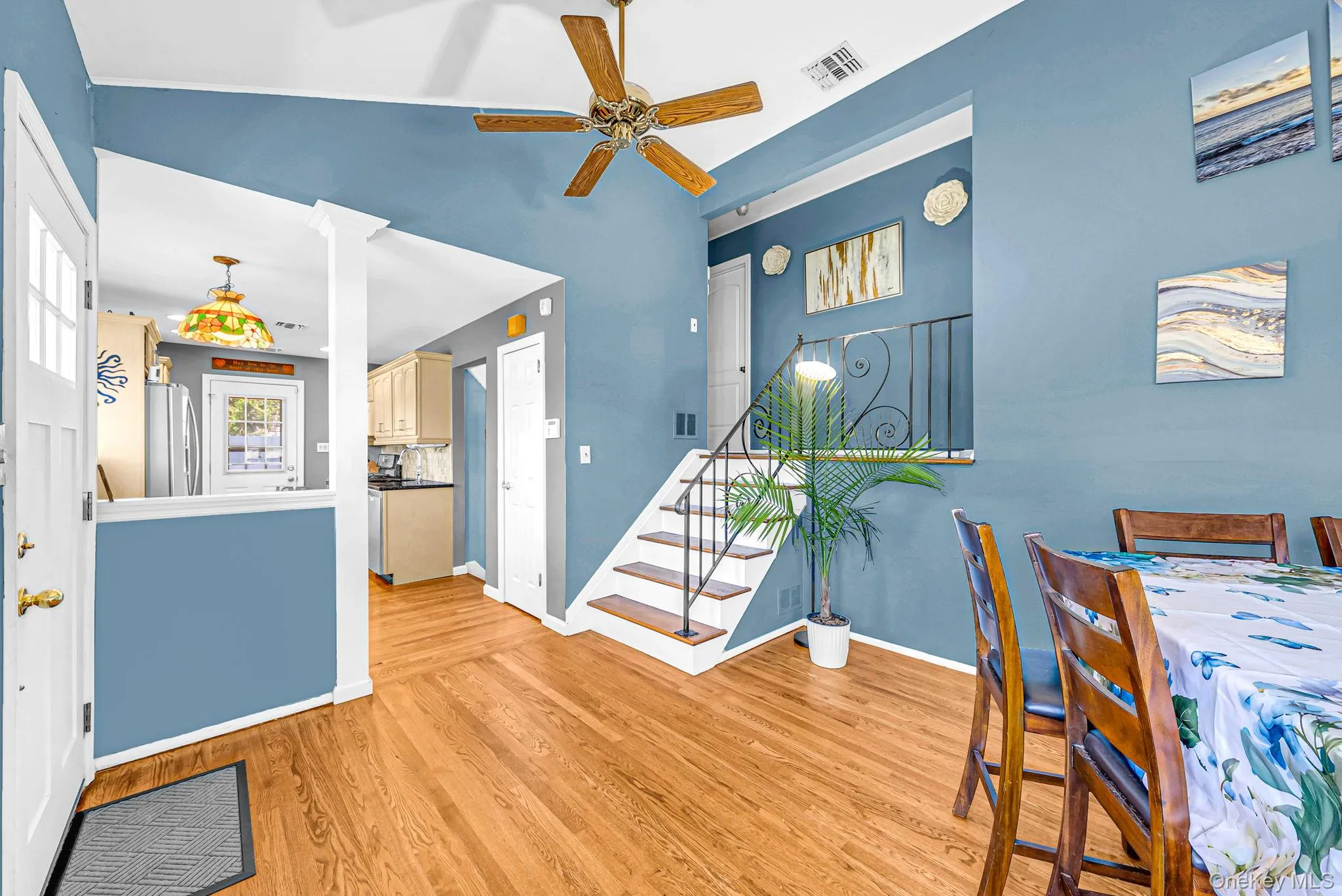 833 Fulton Avenue, Babylon, NY, 3 Bedrooms Bedrooms, 6 Rooms Rooms,1 BathroomBathrooms,Residential,For Rent,Fulton,0,1053176 833 Fulton Avenue, Babylon, NY, 3 Bedrooms Bedrooms, 6 Rooms Rooms,1 BathroomBathrooms,Residential,For Rent,Fulton,0,1053176