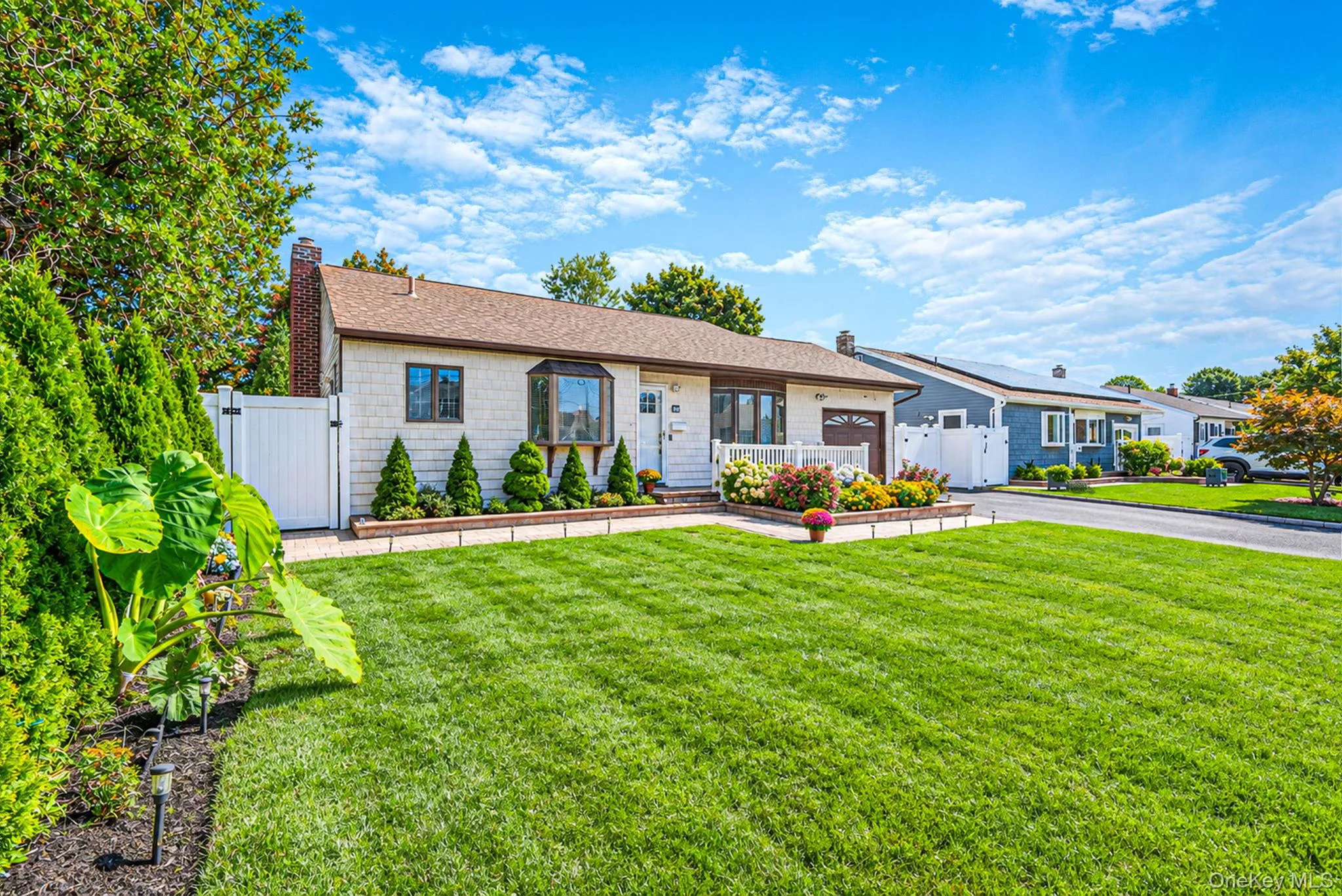 833 Fulton Avenue, Babylon, NY, 3 Bedrooms Bedrooms, 6 Rooms Rooms,1 BathroomBathrooms,Residential,For Rent,Fulton,0,1053176 833 Fulton Avenue, Babylon, NY, 3 Bedrooms Bedrooms, 6 Rooms Rooms,1 BathroomBathrooms,Residential,For Rent,Fulton,0,1053176