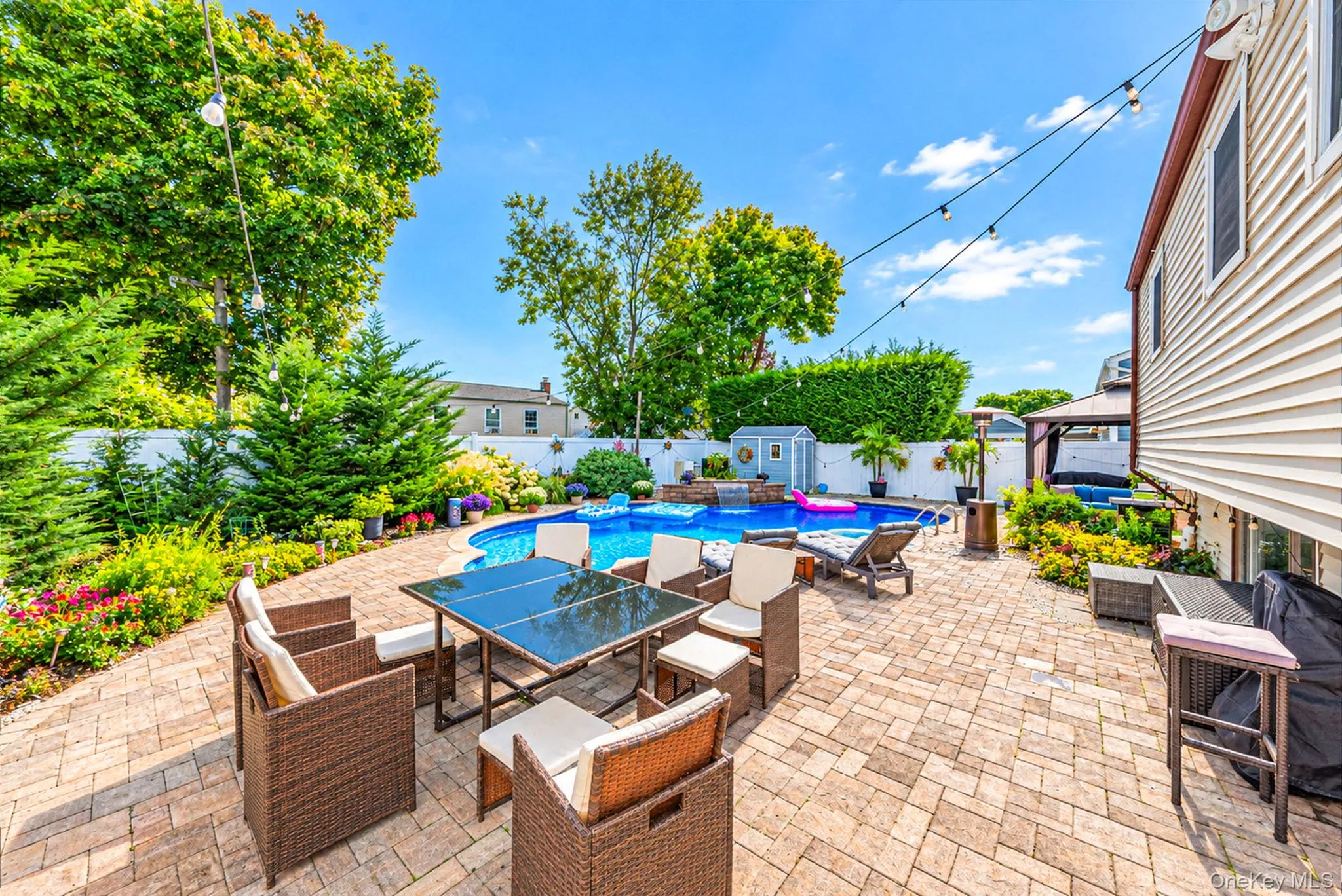 833 Fulton Avenue, Babylon, NY, 3 Bedrooms Bedrooms, 6 Rooms Rooms,1 BathroomBathrooms,Residential,For Rent,Fulton,0,1053176 833 Fulton Avenue, Babylon, NY, 3 Bedrooms Bedrooms, 6 Rooms Rooms,1 BathroomBathrooms,Residential,For Rent,Fulton,0,1053176