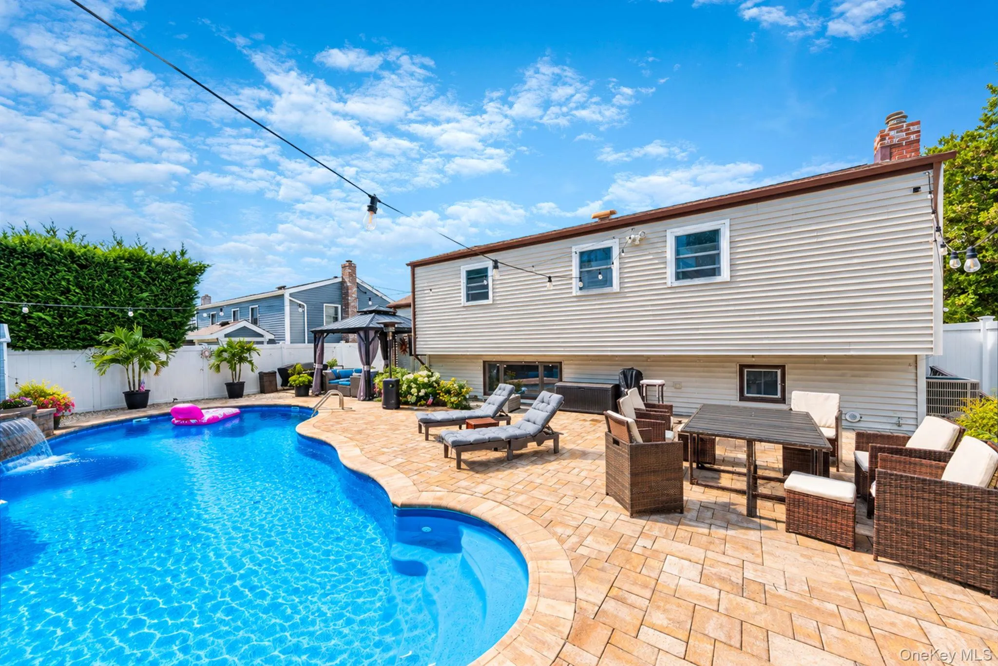 833 Fulton Avenue, Babylon, NY, 3 Bedrooms Bedrooms, 6 Rooms Rooms,1 BathroomBathrooms,Residential,For Rent,Fulton,0,1053176 833 Fulton Avenue, Babylon, NY, 3 Bedrooms Bedrooms, 6 Rooms Rooms,1 BathroomBathrooms,Residential,For Rent,Fulton,0,1053176