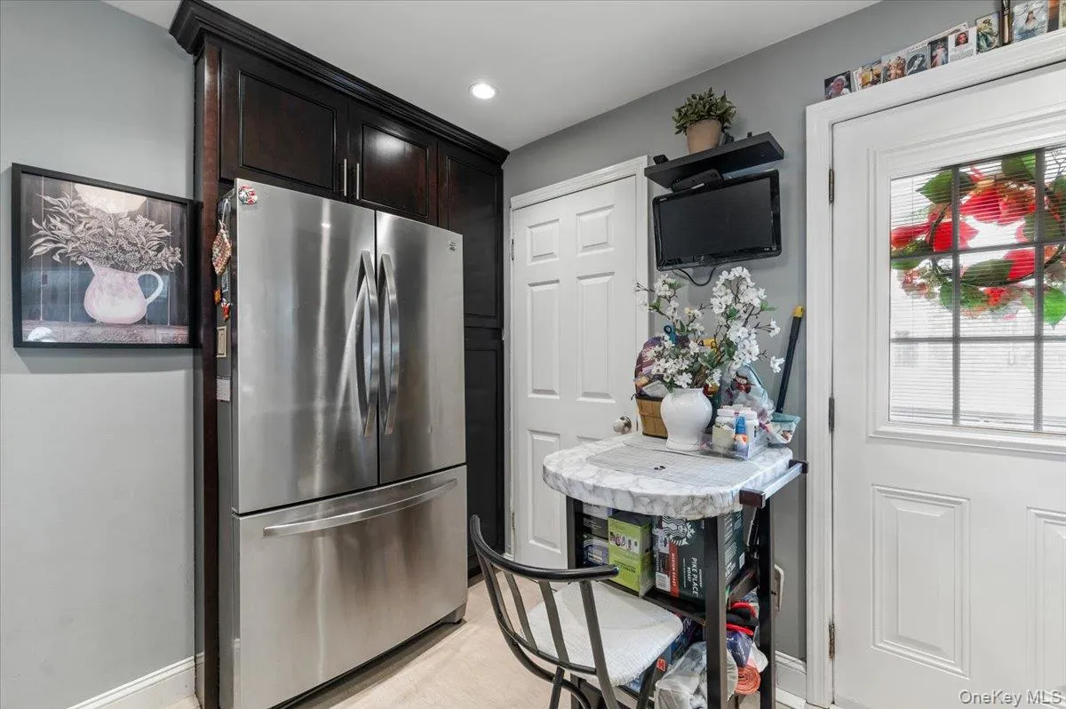 11 Belt Street, Hempstead, NY, 2 Bedrooms Bedrooms, 6 Rooms Rooms,1 BathroomBathrooms,Residential,For Rent,Belt,0,1053179 11 Belt Street, Hempstead, NY, 2 Bedrooms Bedrooms, 6 Rooms Rooms,1 BathroomBathrooms,Residential,For Rent,Belt,0,1053179