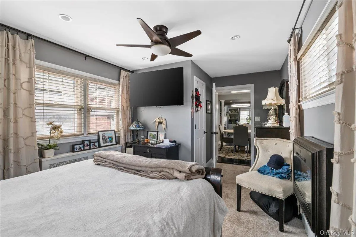 11 Belt Street, Hempstead, NY, 2 Bedrooms Bedrooms, 6 Rooms Rooms,1 BathroomBathrooms,Residential,For Rent,Belt,0,1053179 11 Belt Street, Hempstead, NY, 2 Bedrooms Bedrooms, 6 Rooms Rooms,1 BathroomBathrooms,Residential,For Rent,Belt,0,1053179