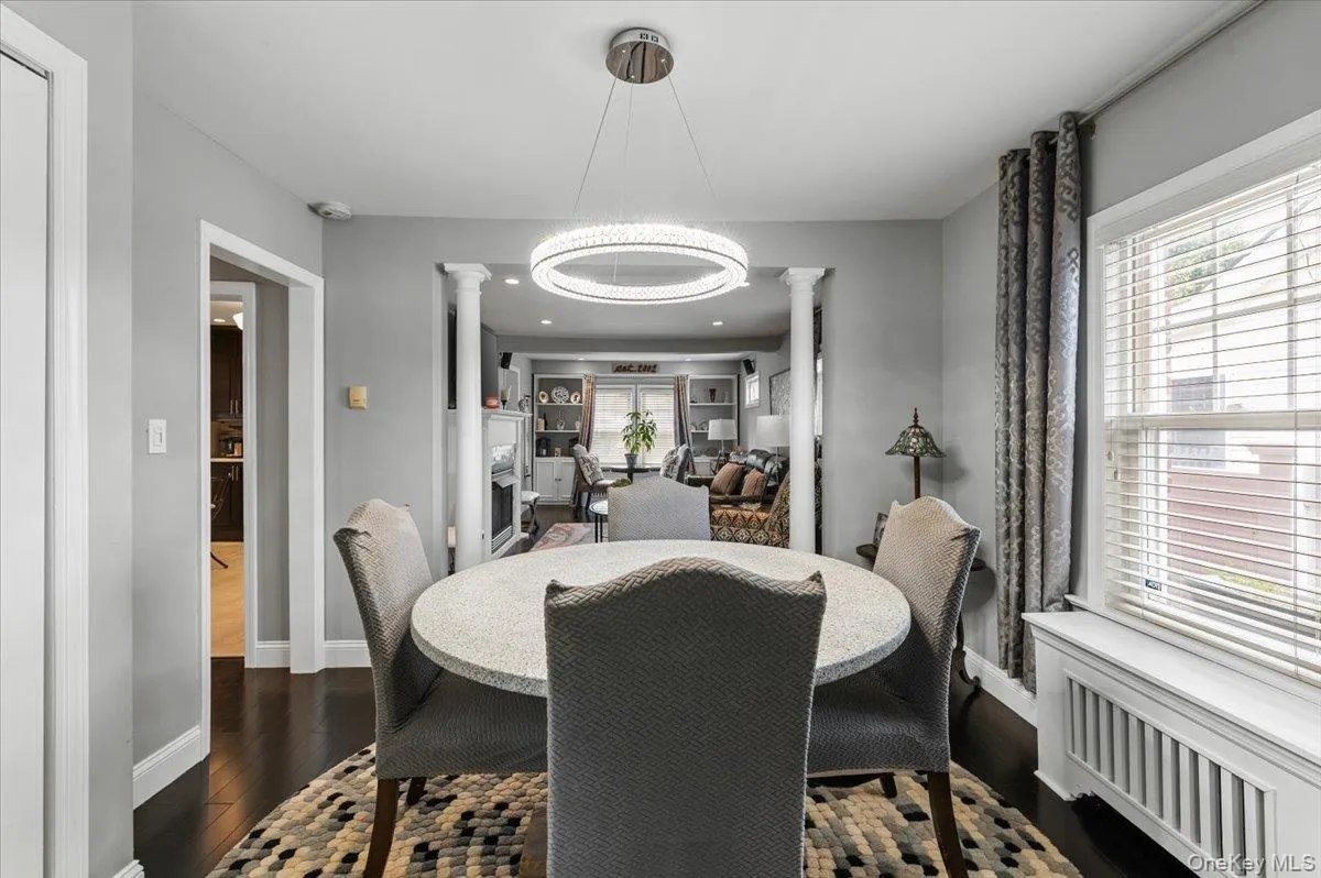 11 Belt Street, Hempstead, NY, 2 Bedrooms Bedrooms, 6 Rooms Rooms,1 BathroomBathrooms,Residential,For Rent,Belt,0,1053179 11 Belt Street, Hempstead, NY, 2 Bedrooms Bedrooms, 6 Rooms Rooms,1 BathroomBathrooms,Residential,For Rent,Belt,0,1053179