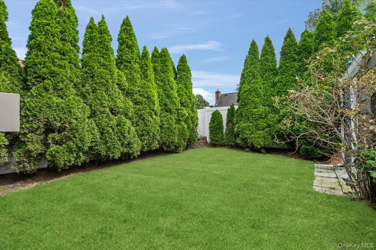 11 Belt Street, Hempstead, NY, 2 Bedrooms Bedrooms, 6 Rooms Rooms,1 BathroomBathrooms,Residential,For Rent,Belt,0,1053179 11 Belt Street, Hempstead, NY, 2 Bedrooms Bedrooms, 6 Rooms Rooms,1 BathroomBathrooms,Residential,For Rent,Belt,0,1053179