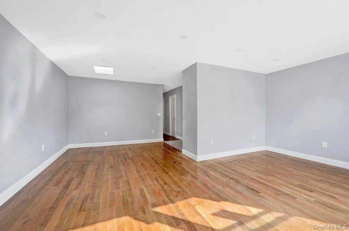 15319 111th Avenue, New York, NY, 4 Bedrooms Bedrooms, 7 Rooms Rooms,2 BathroomsBathrooms,Residential,For Rent,111th,0,1053183 15319 111th Avenue, New York, NY, 4 Bedrooms Bedrooms, 7 Rooms Rooms,2 BathroomsBathrooms,Residential,For Rent,111th,0,1053183