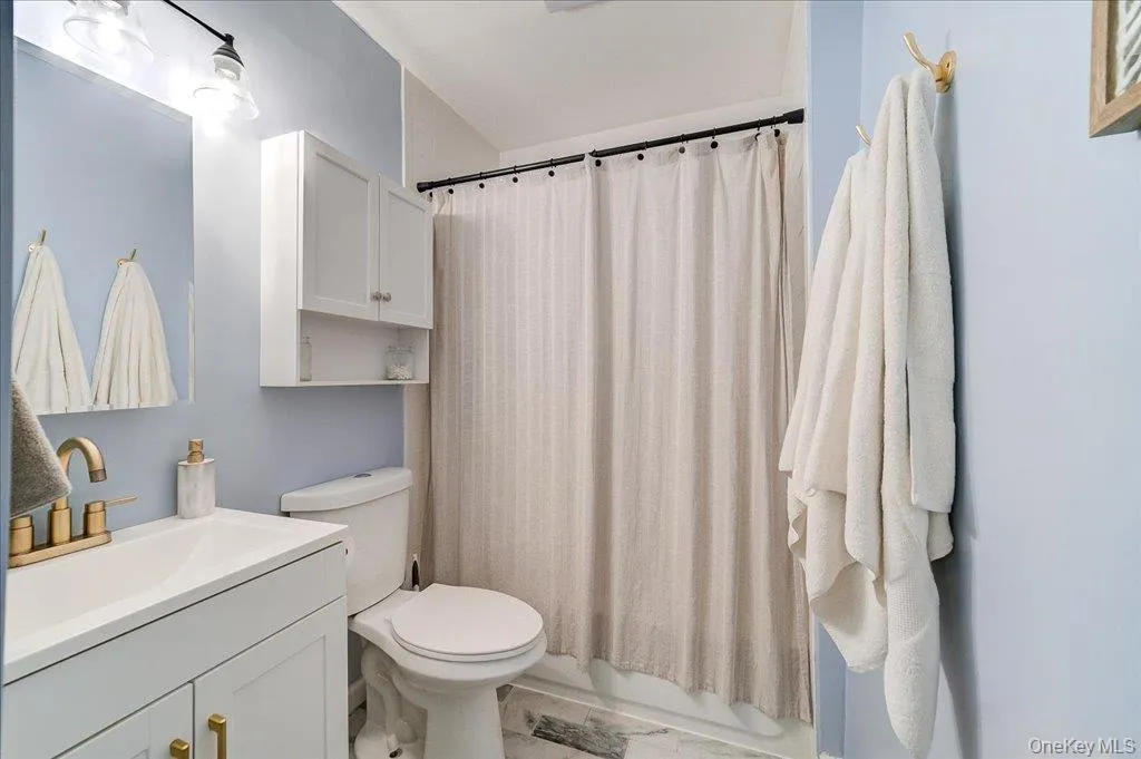 51 Weeks Avenue, Cornwall, NY, 1 Bedroom Bedrooms, 5 Rooms Rooms,1 BathroomBathrooms,Residential,For Rent,Weeks,0,1053185 51 Weeks Avenue, Cornwall, NY, 1 Bedroom Bedrooms, 5 Rooms Rooms,1 BathroomBathrooms,Residential,For Rent,Weeks,0,1053185
