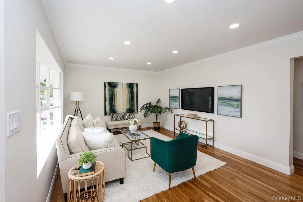 21 Dewey Road, Smithtown, NY, 3 Bedrooms Bedrooms, 5 Rooms Rooms,1 BathroomBathrooms,Residential,For Rent,Dewey,0,1053188 21 Dewey Road, Smithtown, NY, 3 Bedrooms Bedrooms, 5 Rooms Rooms,1 BathroomBathrooms,Residential,For Rent,Dewey,0,1053188