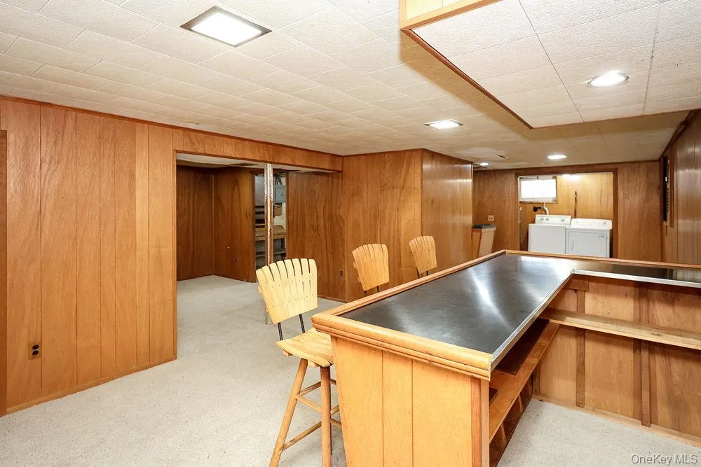 21 Dewey Road, Smithtown, NY, 3 Bedrooms Bedrooms, 5 Rooms Rooms,1 BathroomBathrooms,Residential,For Rent,Dewey,0,1053188 21 Dewey Road, Smithtown, NY, 3 Bedrooms Bedrooms, 5 Rooms Rooms,1 BathroomBathrooms,Residential,For Rent,Dewey,0,1053188