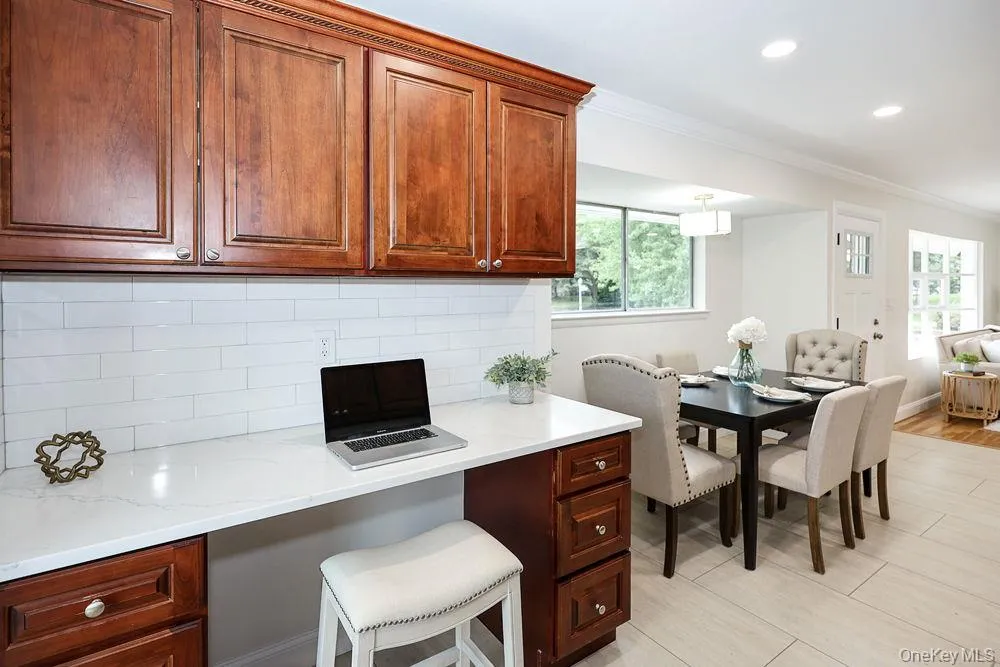21 Dewey Road, Smithtown, NY, 3 Bedrooms Bedrooms, 5 Rooms Rooms,1 BathroomBathrooms,Residential,For Rent,Dewey,0,1053188 21 Dewey Road, Smithtown, NY, 3 Bedrooms Bedrooms, 5 Rooms Rooms,1 BathroomBathrooms,Residential,For Rent,Dewey,0,1053188