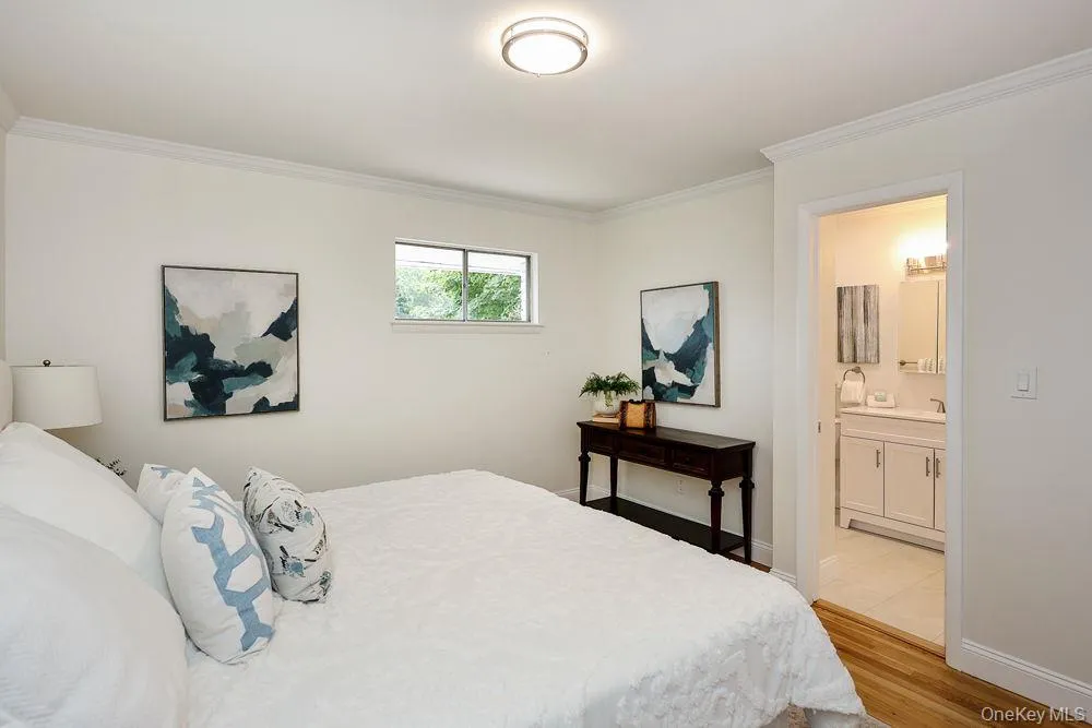 21 Dewey Road, Smithtown, NY, 3 Bedrooms Bedrooms, 5 Rooms Rooms,1 BathroomBathrooms,Residential,For Rent,Dewey,0,1053188 21 Dewey Road, Smithtown, NY, 3 Bedrooms Bedrooms, 5 Rooms Rooms,1 BathroomBathrooms,Residential,For Rent,Dewey,0,1053188