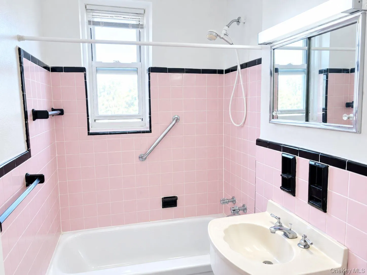 26-21 Union Street, New York, NY, 1 Bedroom Bedrooms, 3 Rooms Rooms,1 BathroomBathrooms,Residential,For Rent,Union,0,1053195 26-21 Union Street, New York, NY, 1 Bedroom Bedrooms, 3 Rooms Rooms,1 BathroomBathrooms,Residential,For Rent,Union,0,1053195