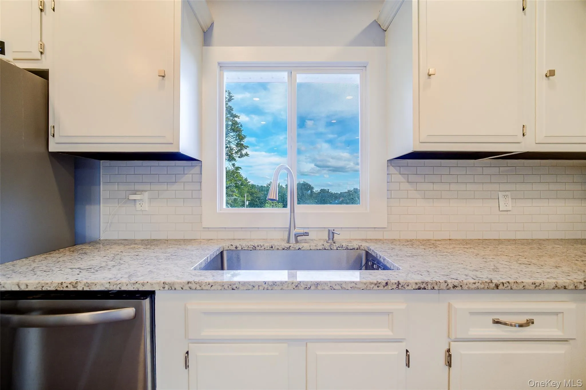 Large stainless sink Large stainless sink