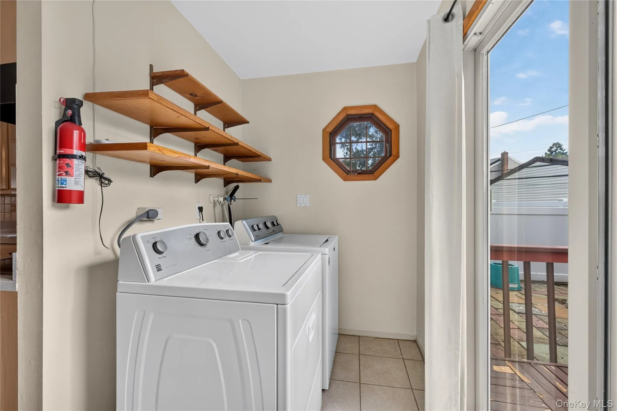 15 Country Court, Oyster Bay, NY, 5 Bedrooms Bedrooms, 9 Rooms Rooms,2 BathroomsBathrooms,Residential,For Rent,Country,0,1053197 15 Country Court, Oyster Bay, NY, 5 Bedrooms Bedrooms, 9 Rooms Rooms,2 BathroomsBathrooms,Residential,For Rent,Country,0,1053197