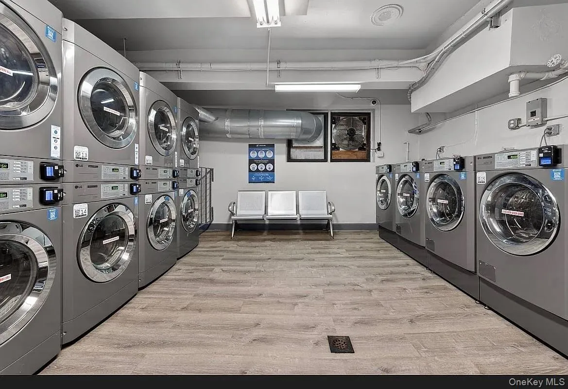 5803 Calloway street, New York, NY, 2 Bedrooms Bedrooms, 6 Rooms Rooms,2 BathroomsBathrooms,Residential,For Rent,Calloway street,0,1053199 5803 Calloway street, New York, NY, 2 Bedrooms Bedrooms, 6 Rooms Rooms,2 BathroomsBathrooms,Residential,For Rent,Calloway street,0,1053199