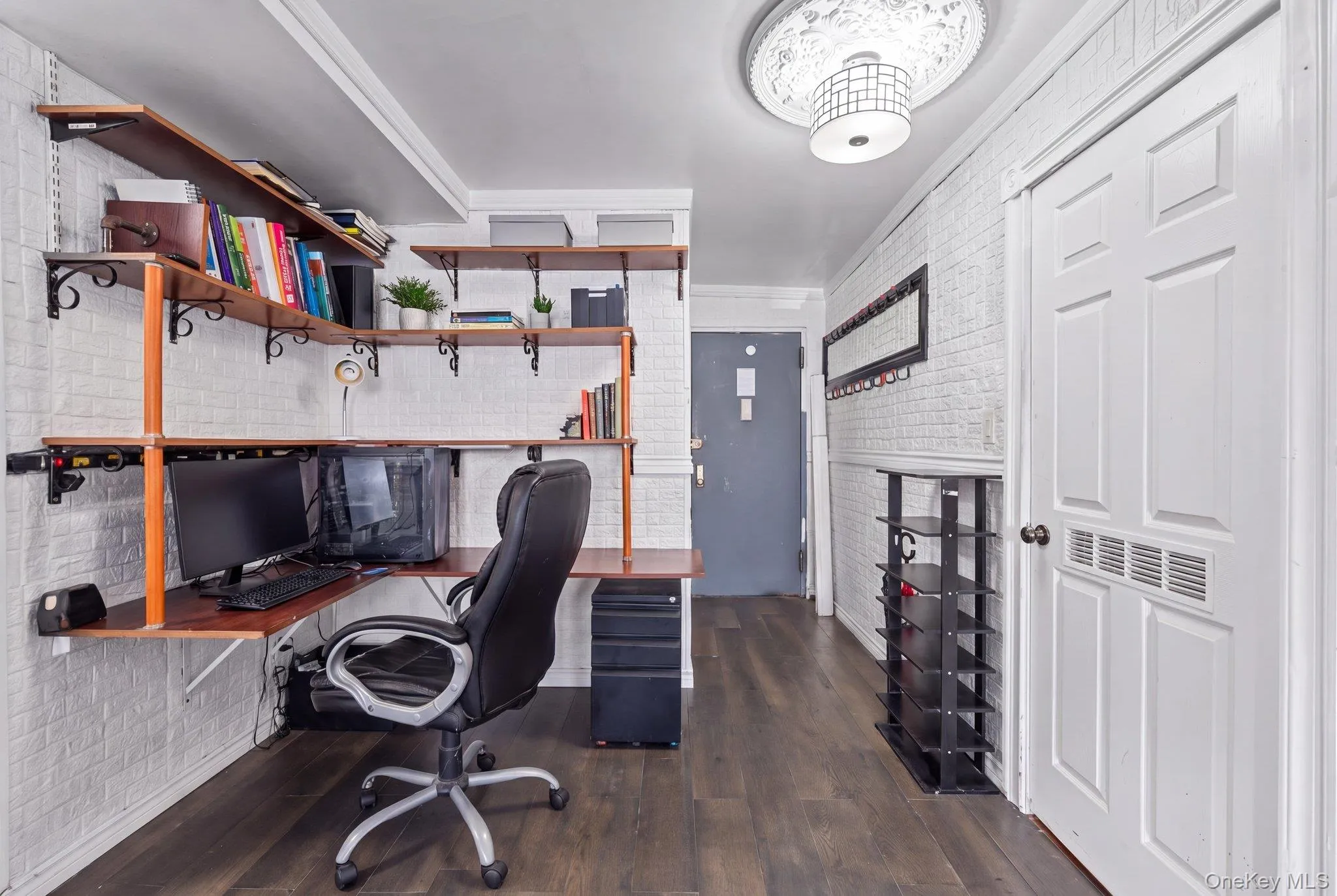 5803 Calloway street, New York, NY, 2 Bedrooms Bedrooms, 6 Rooms Rooms,2 BathroomsBathrooms,Residential,For Rent,Calloway street,0,1053199 5803 Calloway street, New York, NY, 2 Bedrooms Bedrooms, 6 Rooms Rooms,2 BathroomsBathrooms,Residential,For Rent,Calloway street,0,1053199