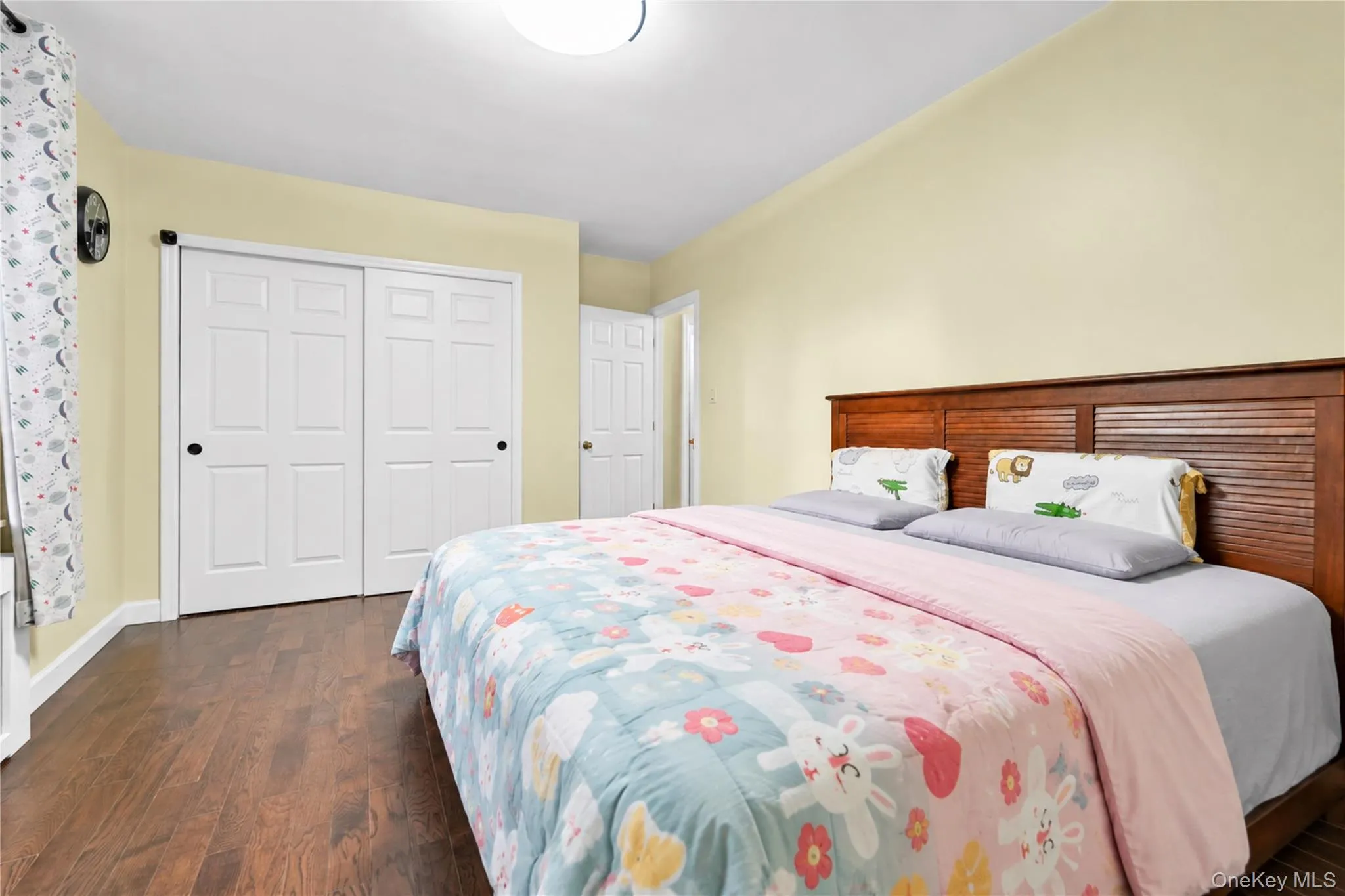 26-25 Union Street, New York, NY, 2 Bedrooms Bedrooms, 5 Rooms Rooms,1 BathroomBathrooms,Residential,For Rent,Union,0,1053201 26-25 Union Street, New York, NY, 2 Bedrooms Bedrooms, 5 Rooms Rooms,1 BathroomBathrooms,Residential,For Rent,Union,0,1053201