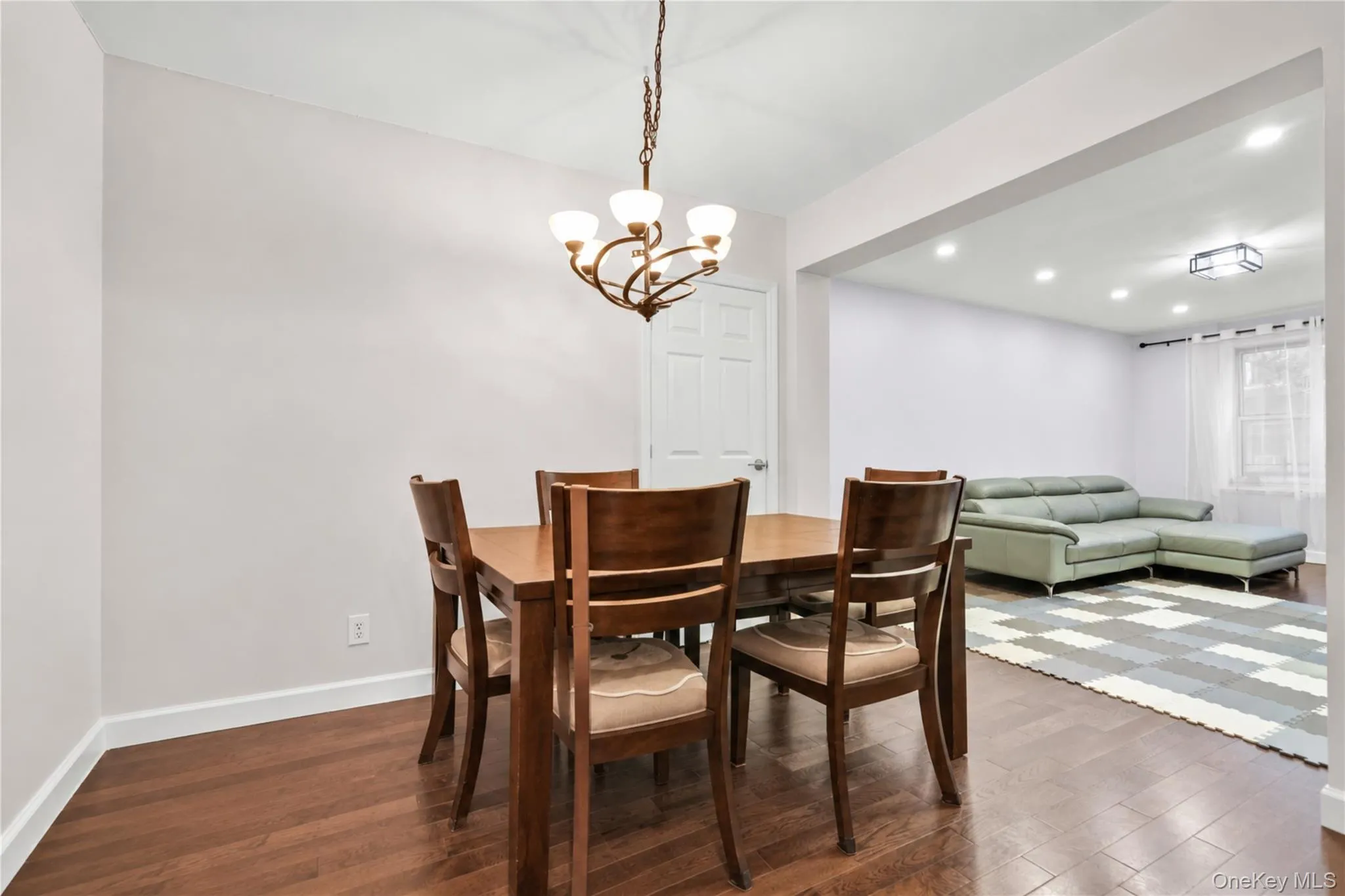 26-25 Union Street, New York, NY, 2 Bedrooms Bedrooms, 5 Rooms Rooms,1 BathroomBathrooms,Residential,For Rent,Union,0,1053201 26-25 Union Street, New York, NY, 2 Bedrooms Bedrooms, 5 Rooms Rooms,1 BathroomBathrooms,Residential,For Rent,Union,0,1053201