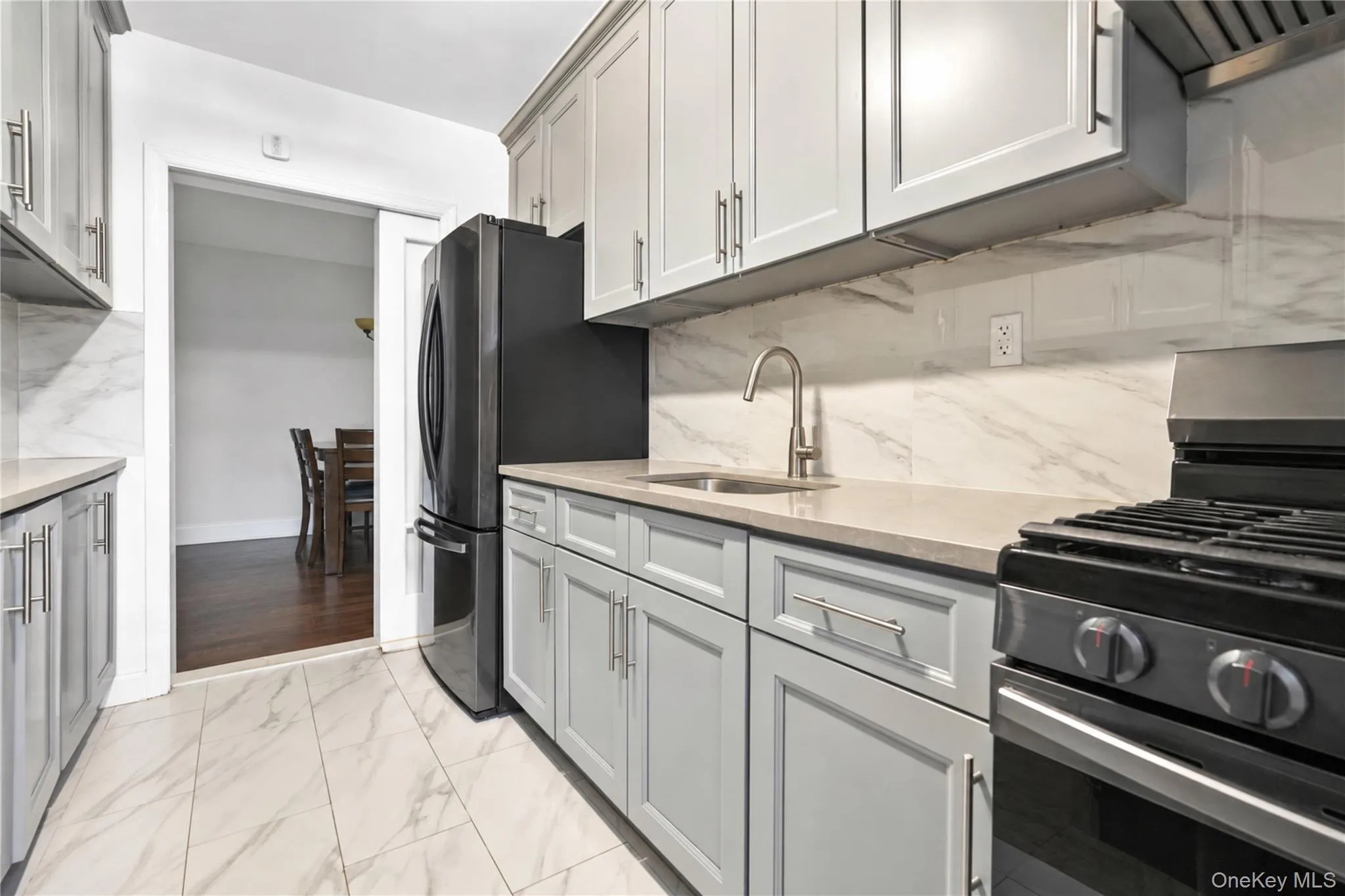 26-25 Union Street, New York, NY, 2 Bedrooms Bedrooms, 5 Rooms Rooms,1 BathroomBathrooms,Residential,For Rent,Union,0,1053201 26-25 Union Street, New York, NY, 2 Bedrooms Bedrooms, 5 Rooms Rooms,1 BathroomBathrooms,Residential,For Rent,Union,0,1053201