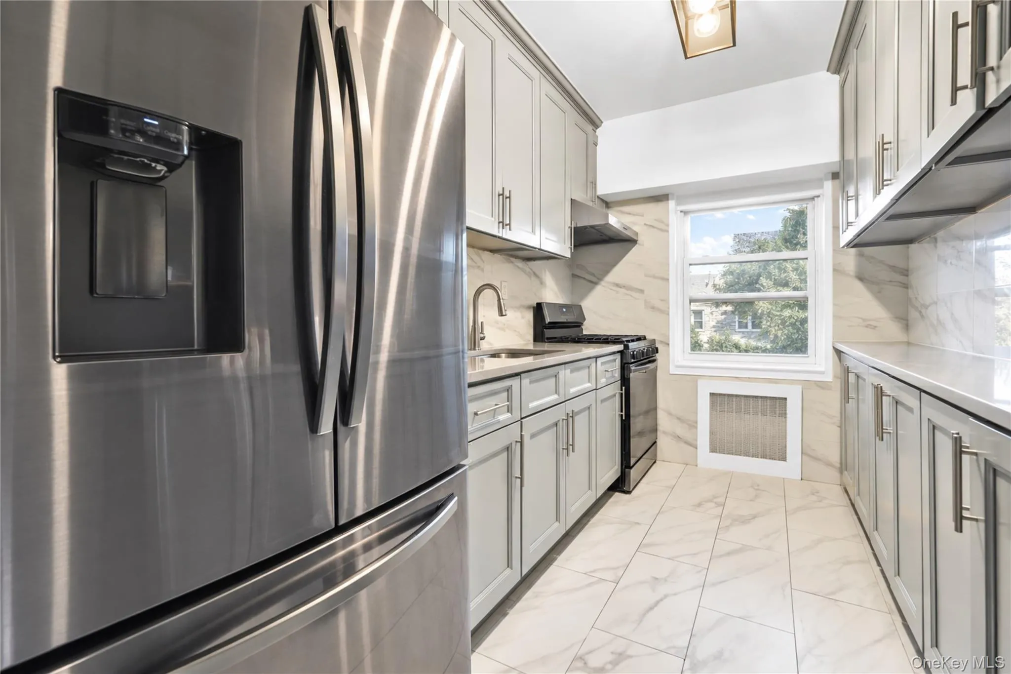 26-25 Union Street, New York, NY, 2 Bedrooms Bedrooms, 5 Rooms Rooms,1 BathroomBathrooms,Residential,For Rent,Union,0,1053201 26-25 Union Street, New York, NY, 2 Bedrooms Bedrooms, 5 Rooms Rooms,1 BathroomBathrooms,Residential,For Rent,Union,0,1053201