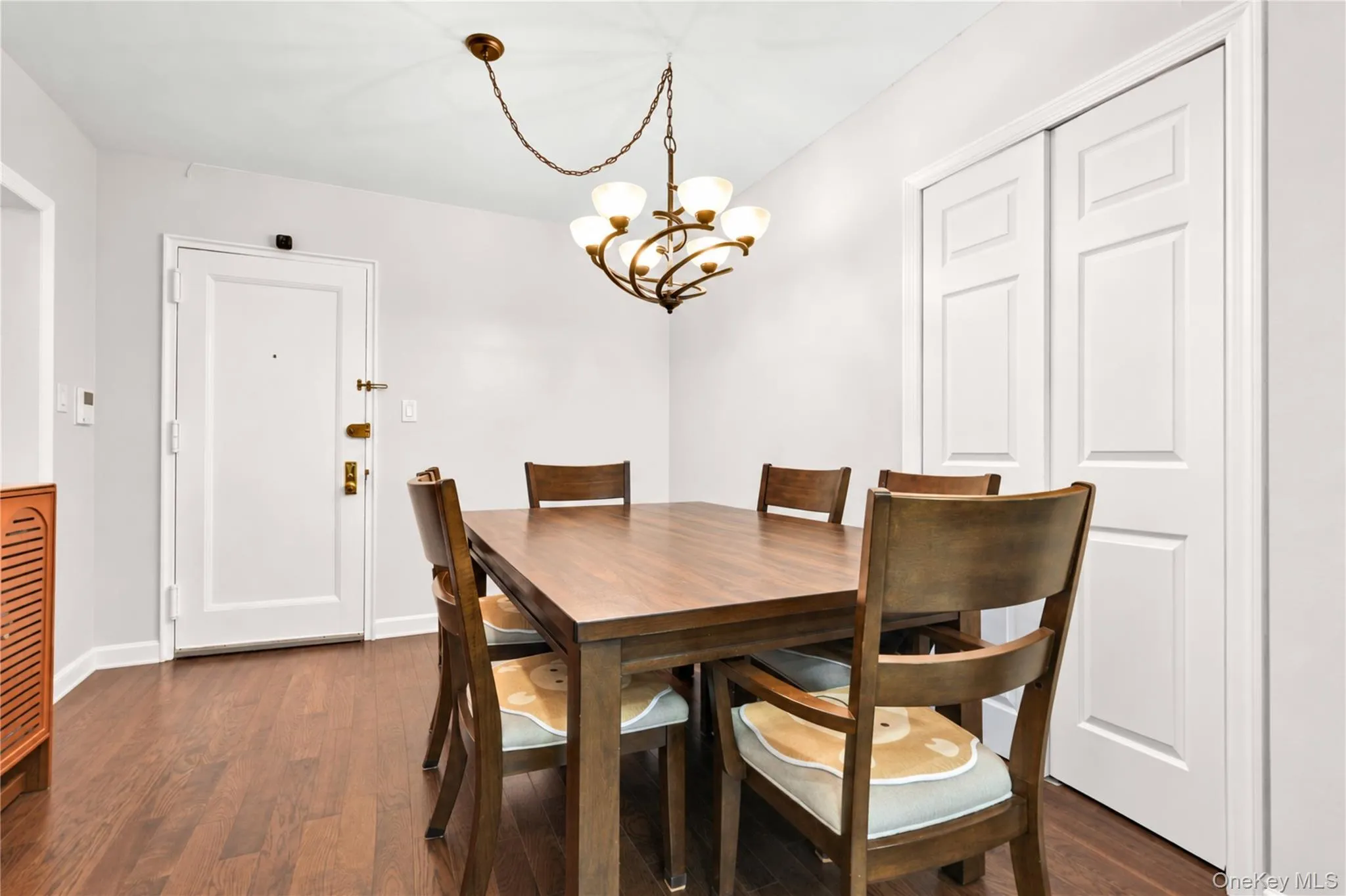 26-25 Union Street, New York, NY, 2 Bedrooms Bedrooms, 5 Rooms Rooms,1 BathroomBathrooms,Residential,For Rent,Union,0,1053201 26-25 Union Street, New York, NY, 2 Bedrooms Bedrooms, 5 Rooms Rooms,1 BathroomBathrooms,Residential,For Rent,Union,0,1053201