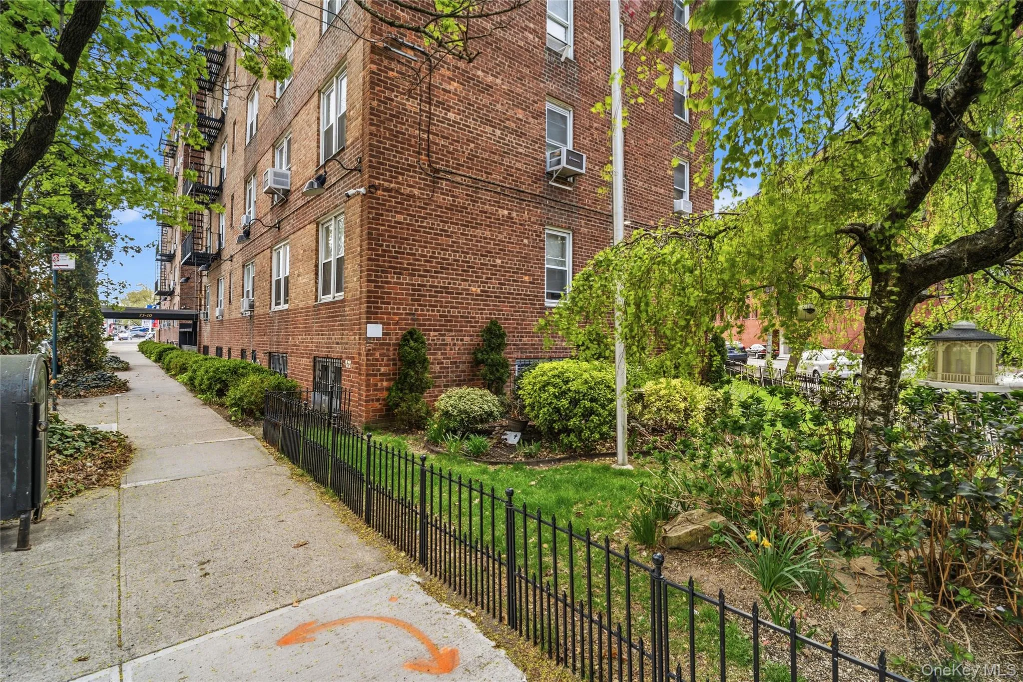7510 Yellowstone Boulevard, New York, NY, 1 Bedroom Bedrooms, 6 Rooms Rooms,1 BathroomBathrooms,Residential,For Rent,Yellowstone,0,1053204 7510 Yellowstone Boulevard, New York, NY, 1 Bedroom Bedrooms, 6 Rooms Rooms,1 BathroomBathrooms,Residential,For Rent,Yellowstone,0,1053204