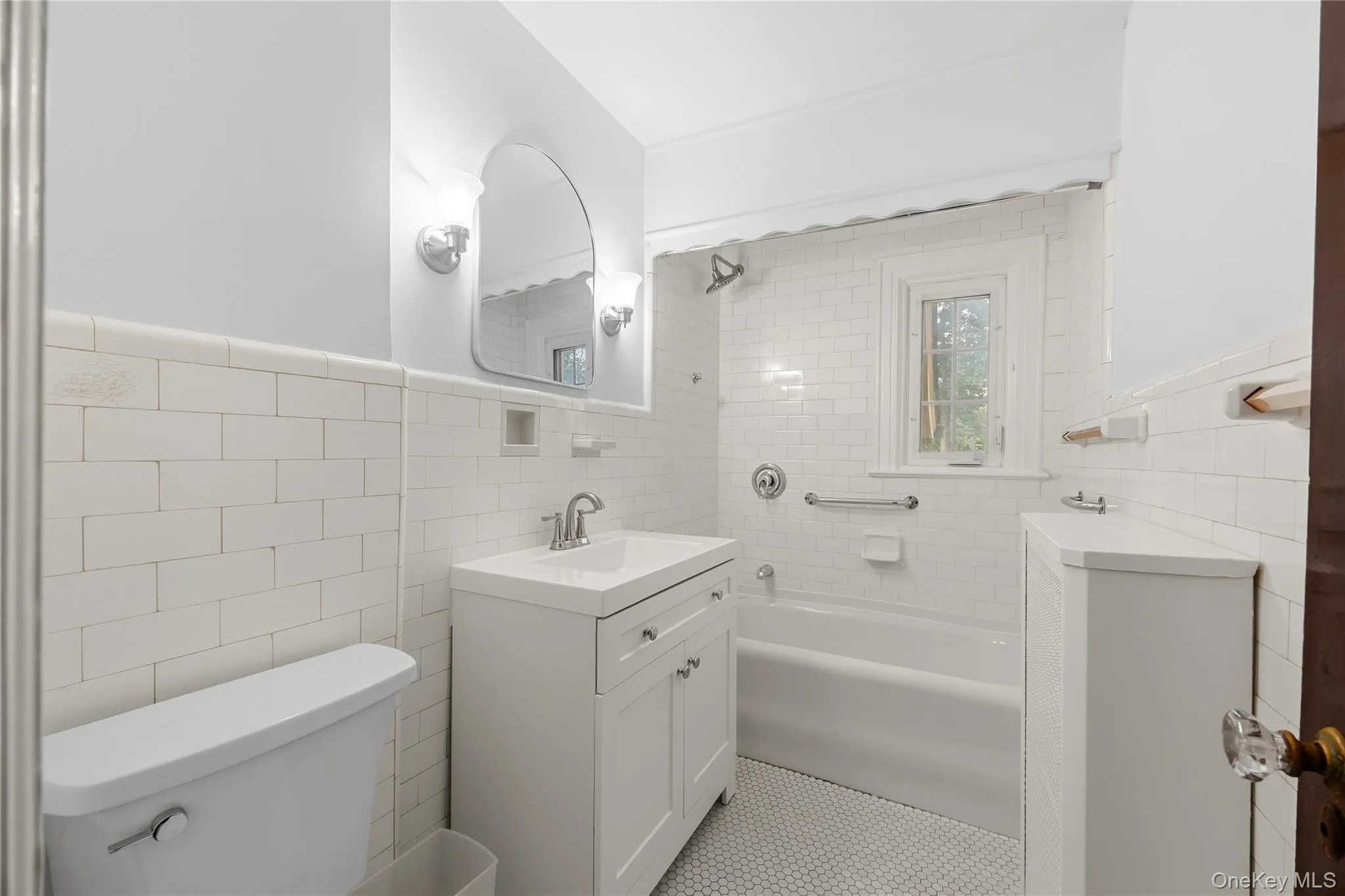 131 Westminster Drive, Yonkers, NY, 3 Bedrooms Bedrooms, 6 Rooms Rooms,1 BathroomBathrooms,Residential,For Rent,Westminster,0,1053208 131 Westminster Drive, Yonkers, NY, 3 Bedrooms Bedrooms, 6 Rooms Rooms,1 BathroomBathrooms,Residential,For Rent,Westminster,0,1053208