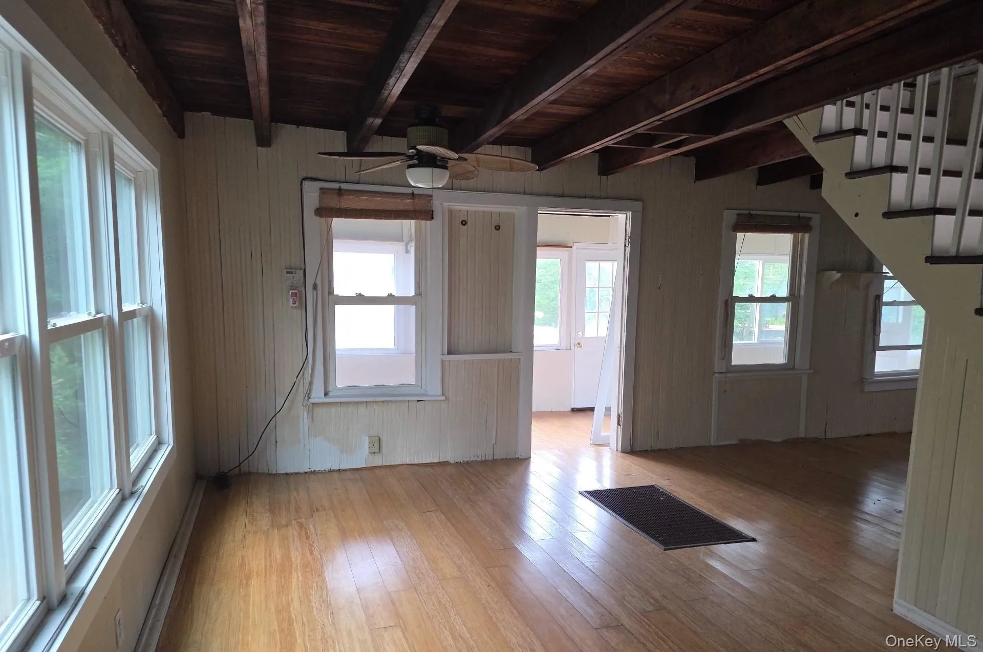 54 Oak Beach Road, Babylon, NY, 3 Bedrooms Bedrooms, 6 Rooms Rooms,1 BathroomBathrooms,Residential,For Rent,Oak Beach,0,1053217 54 Oak Beach Road, Babylon, NY, 3 Bedrooms Bedrooms, 6 Rooms Rooms,1 BathroomBathrooms,Residential,For Rent,Oak Beach,0,1053217