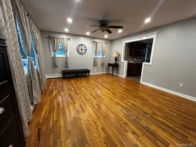 30 Orchard Drive, Brookhaven, NY, 3 Bedrooms Bedrooms, 5 Rooms Rooms,1 BathroomBathrooms,Residential,For Rent,Orchard,0,1053230 30 Orchard Drive, Brookhaven, NY, 3 Bedrooms Bedrooms, 5 Rooms Rooms,1 BathroomBathrooms,Residential,For Rent,Orchard,0,1053230