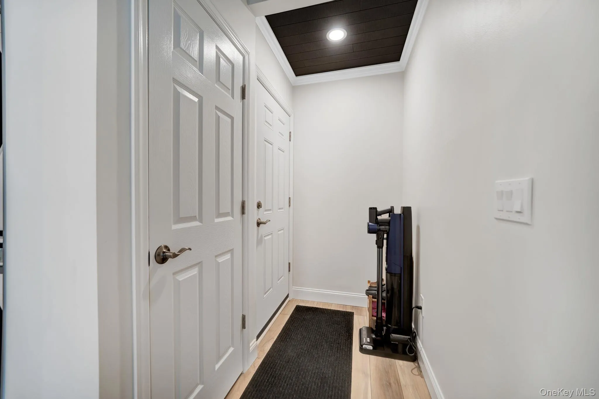 154 End Avenue, Brookhaven, NY, 2 Bedrooms Bedrooms, 4 Rooms Rooms,1 BathroomBathrooms,Residential,For Rent,End,0,1053238 154 End Avenue, Brookhaven, NY, 2 Bedrooms Bedrooms, 4 Rooms Rooms,1 BathroomBathrooms,Residential,For Rent,End,0,1053238